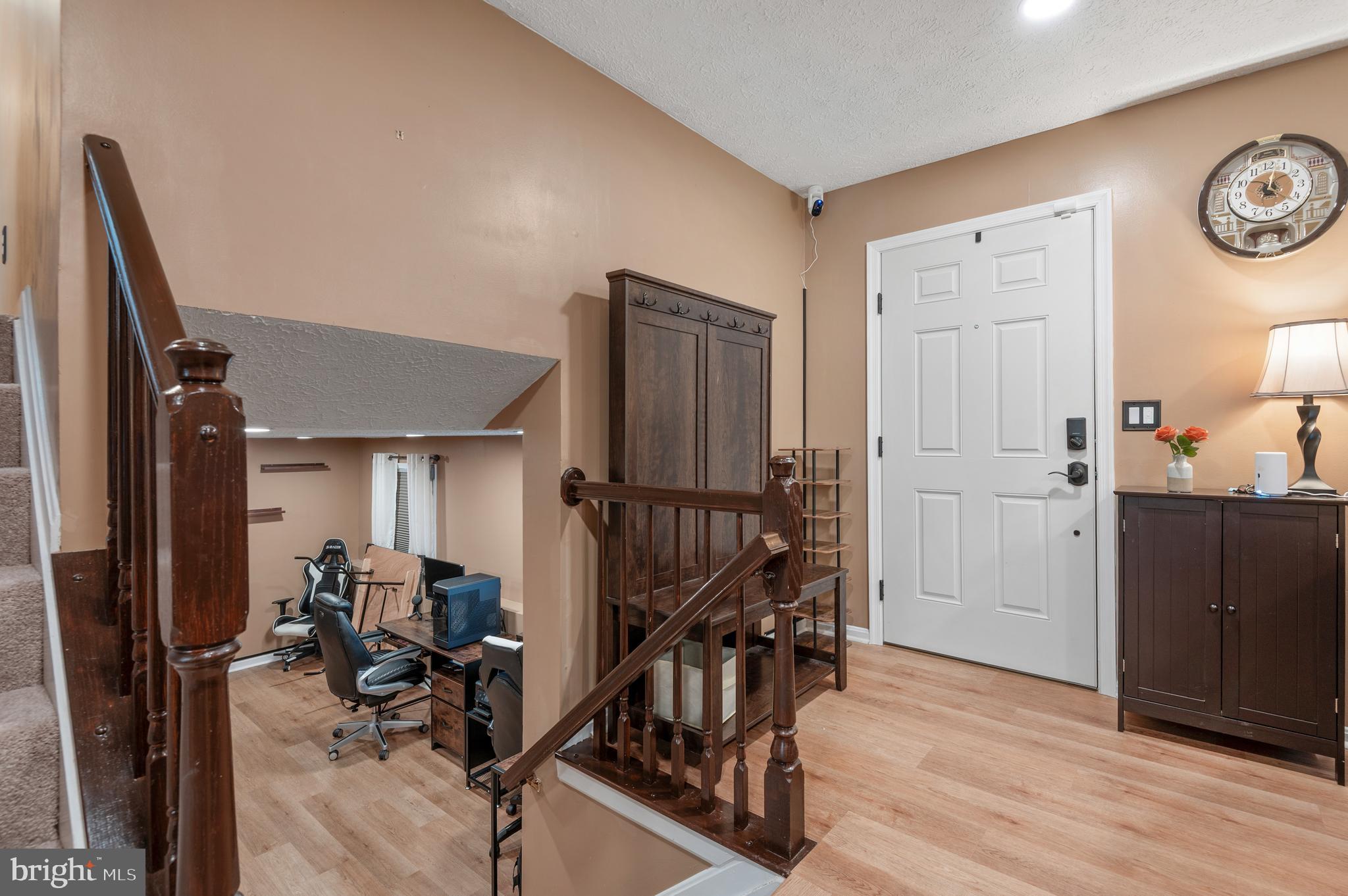 DELMONT STATION - Residential