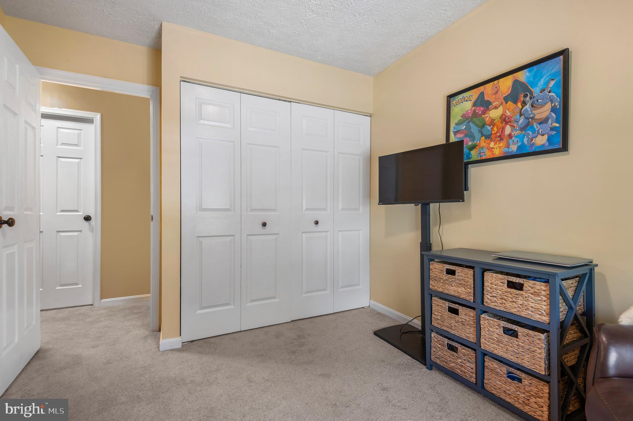 DELMONT STATION - Residential