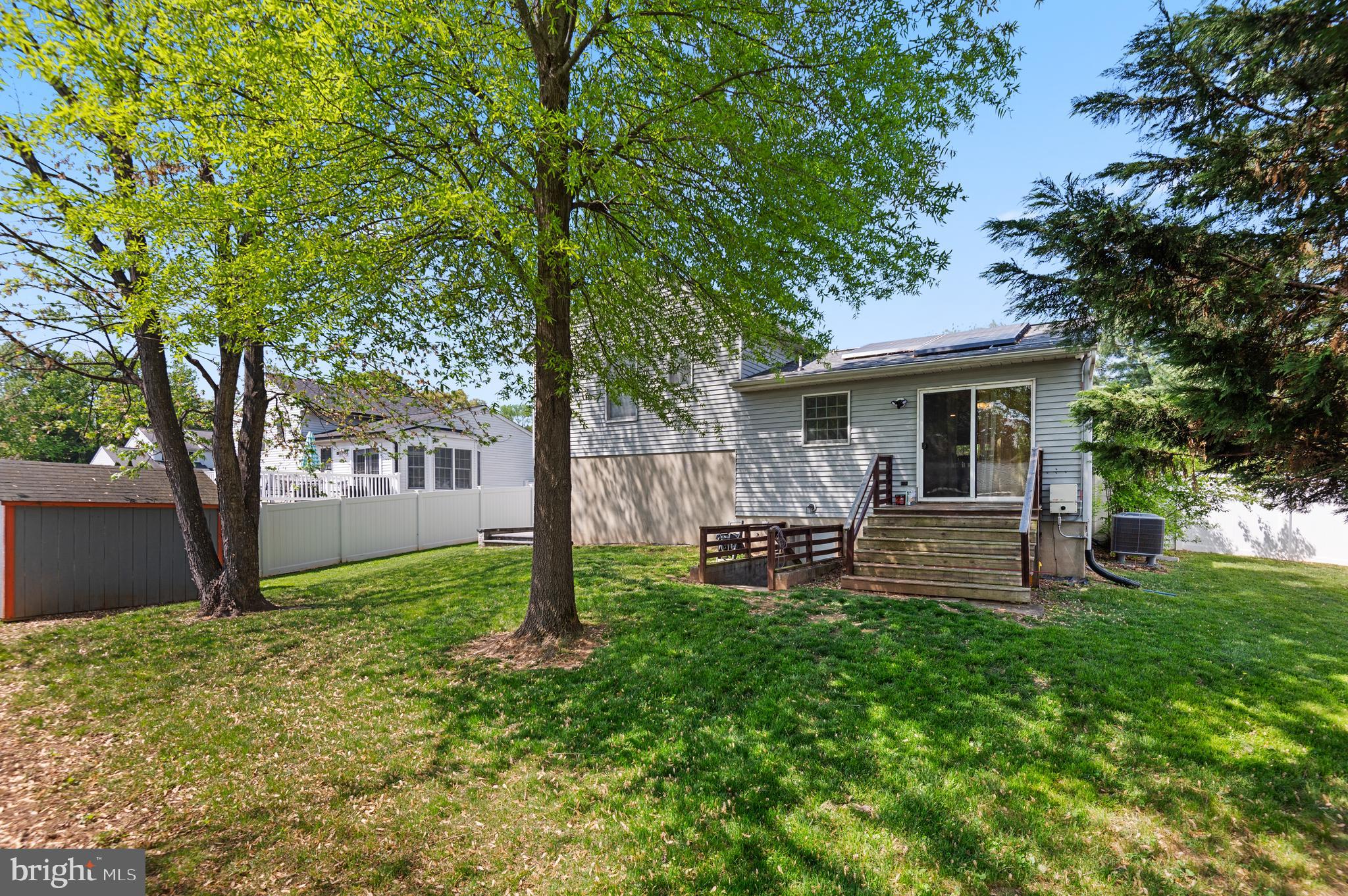 DELMONT STATION - Residential