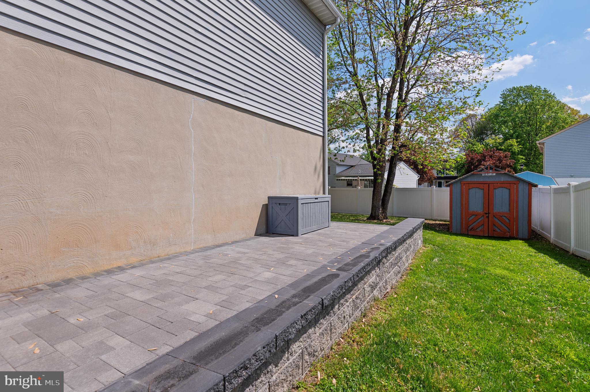 DELMONT STATION - Residential