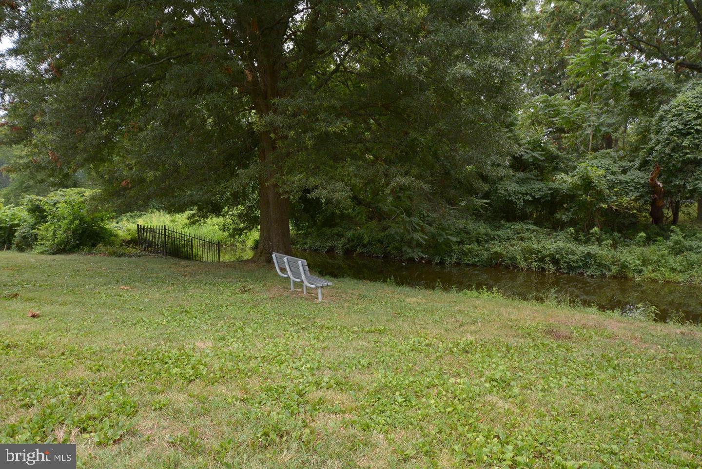 RIVER TOWERS - Residential