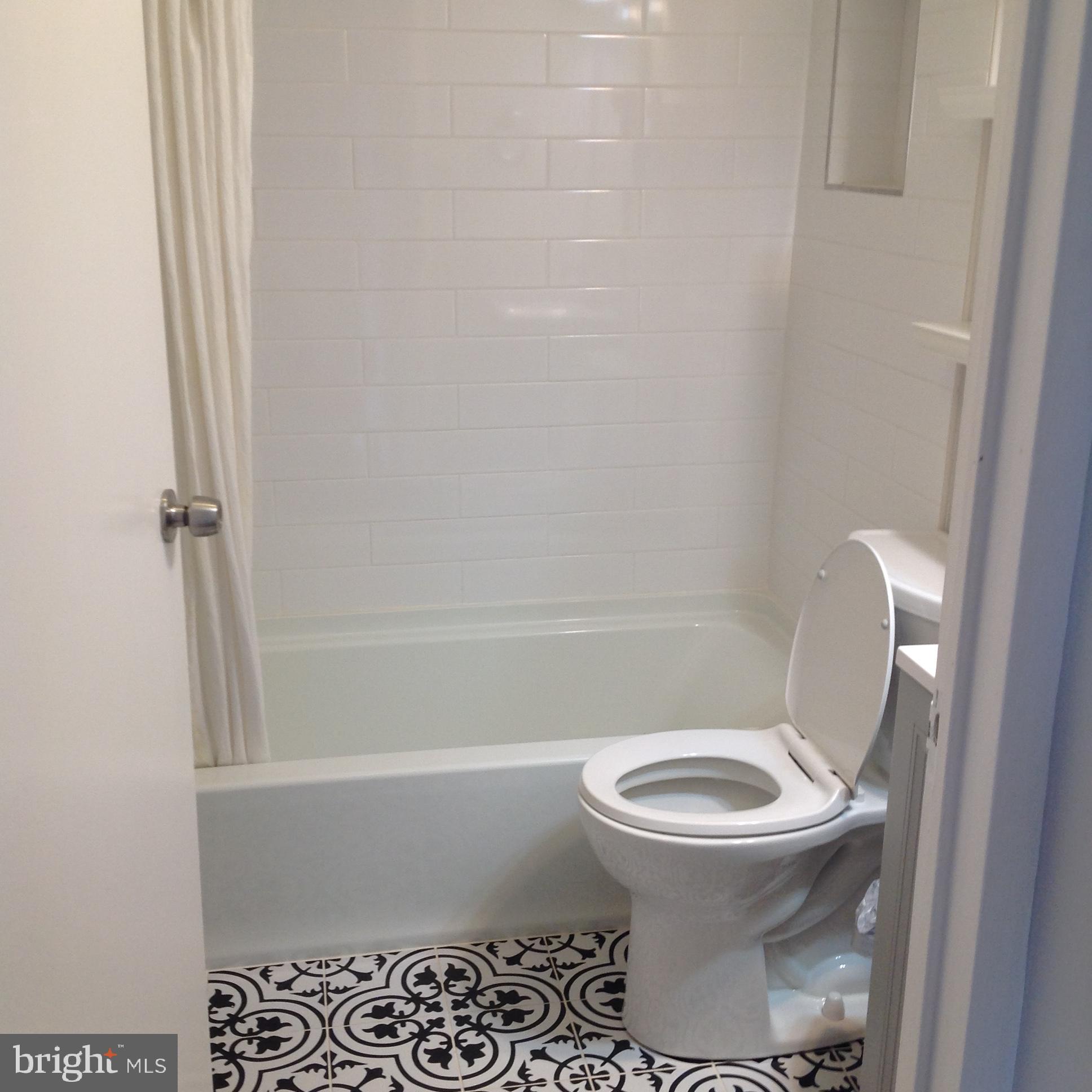 RIVER TOWERS - Residential