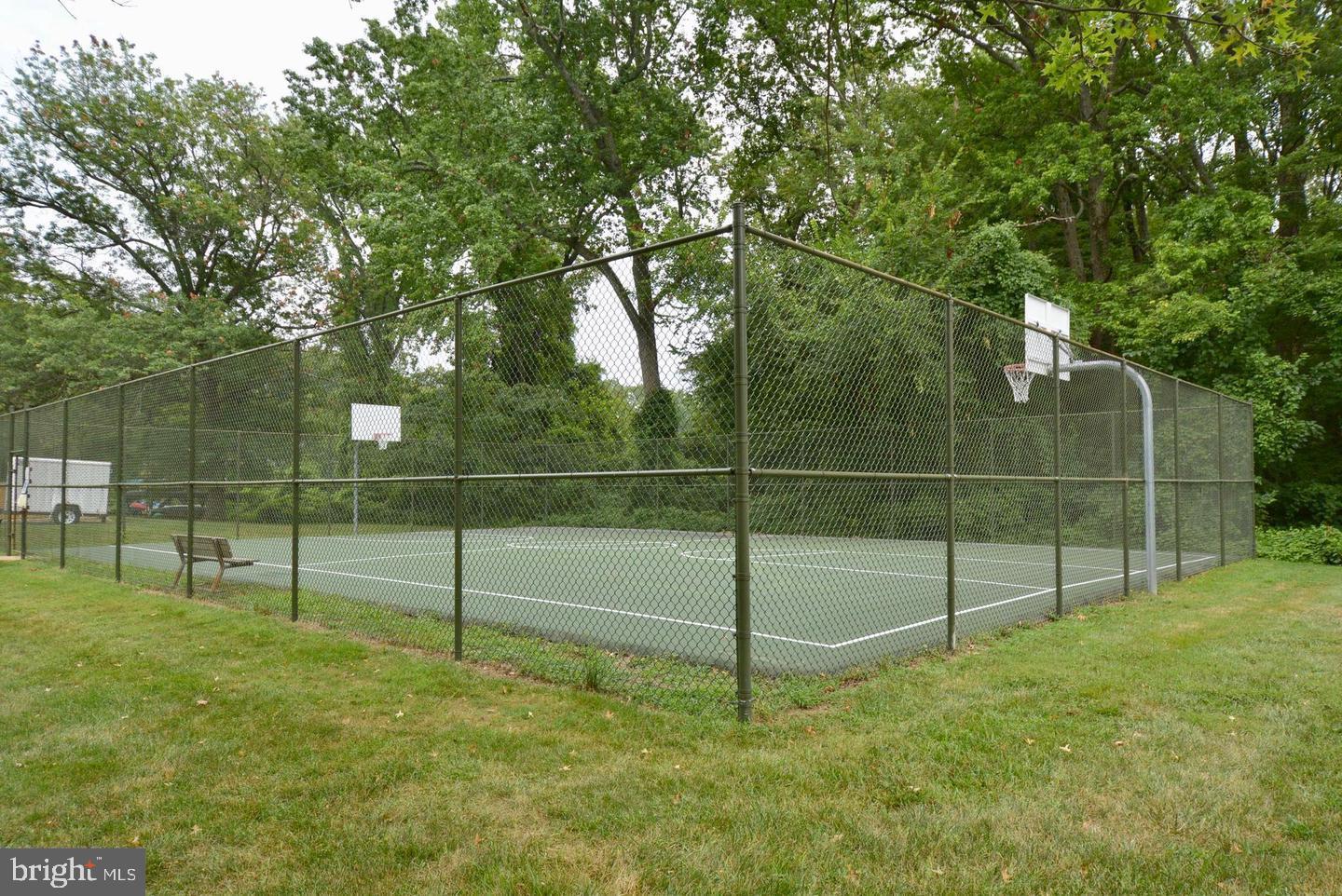 RIVER TOWERS - Residential