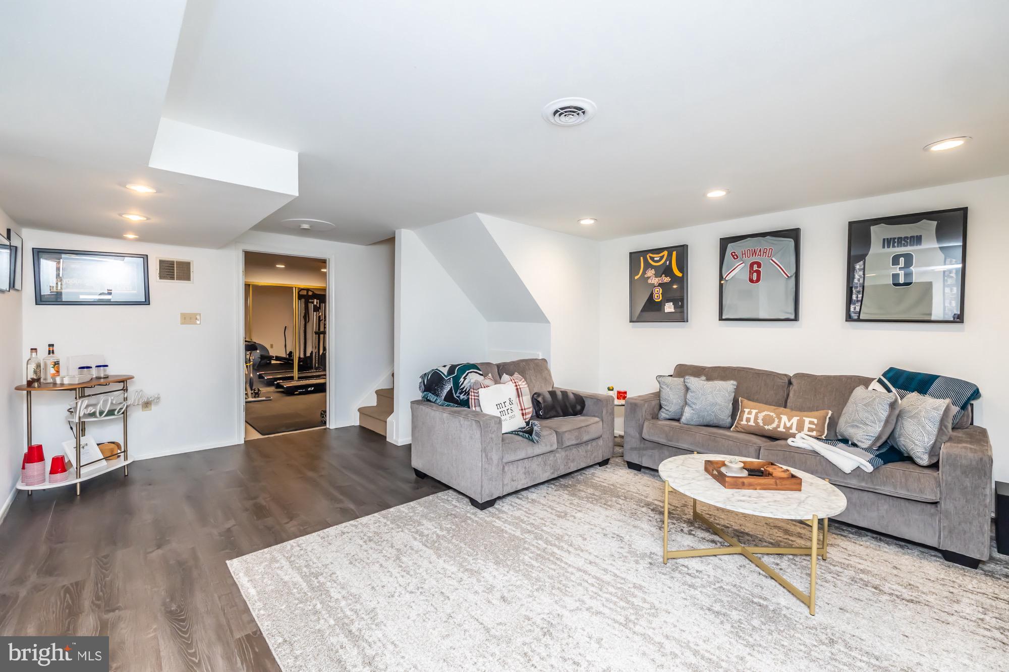 SPRINGHILL FARM - Residential