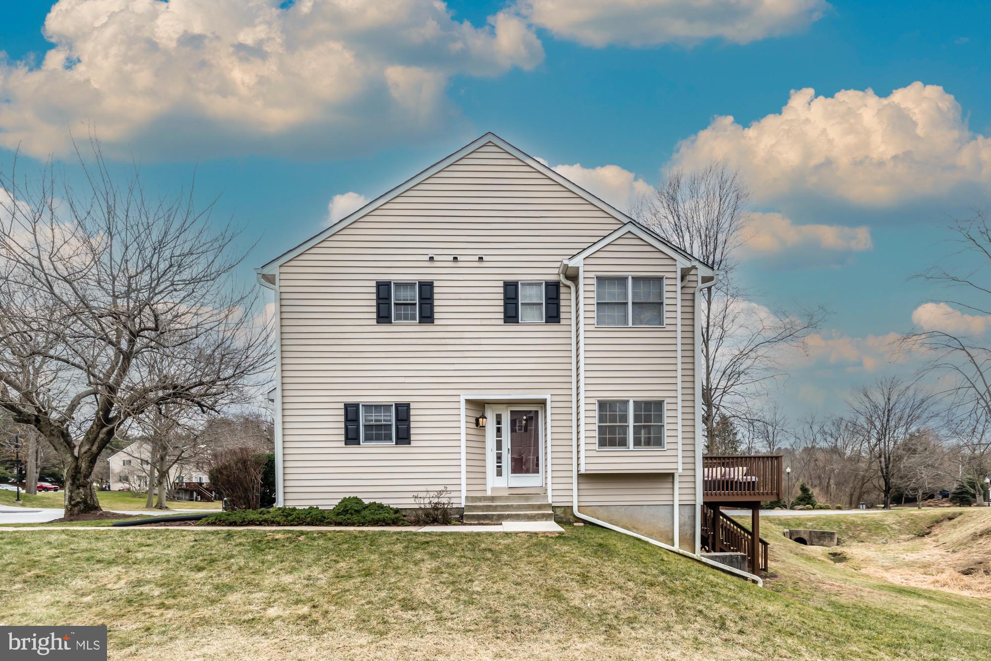 SPRINGHILL FARM - Residential