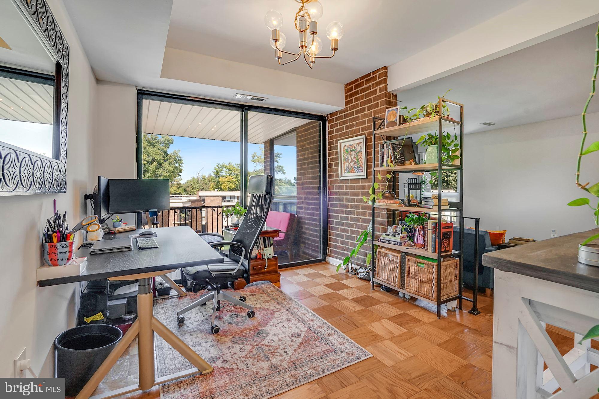 AMERICANA FINMARK - Residential