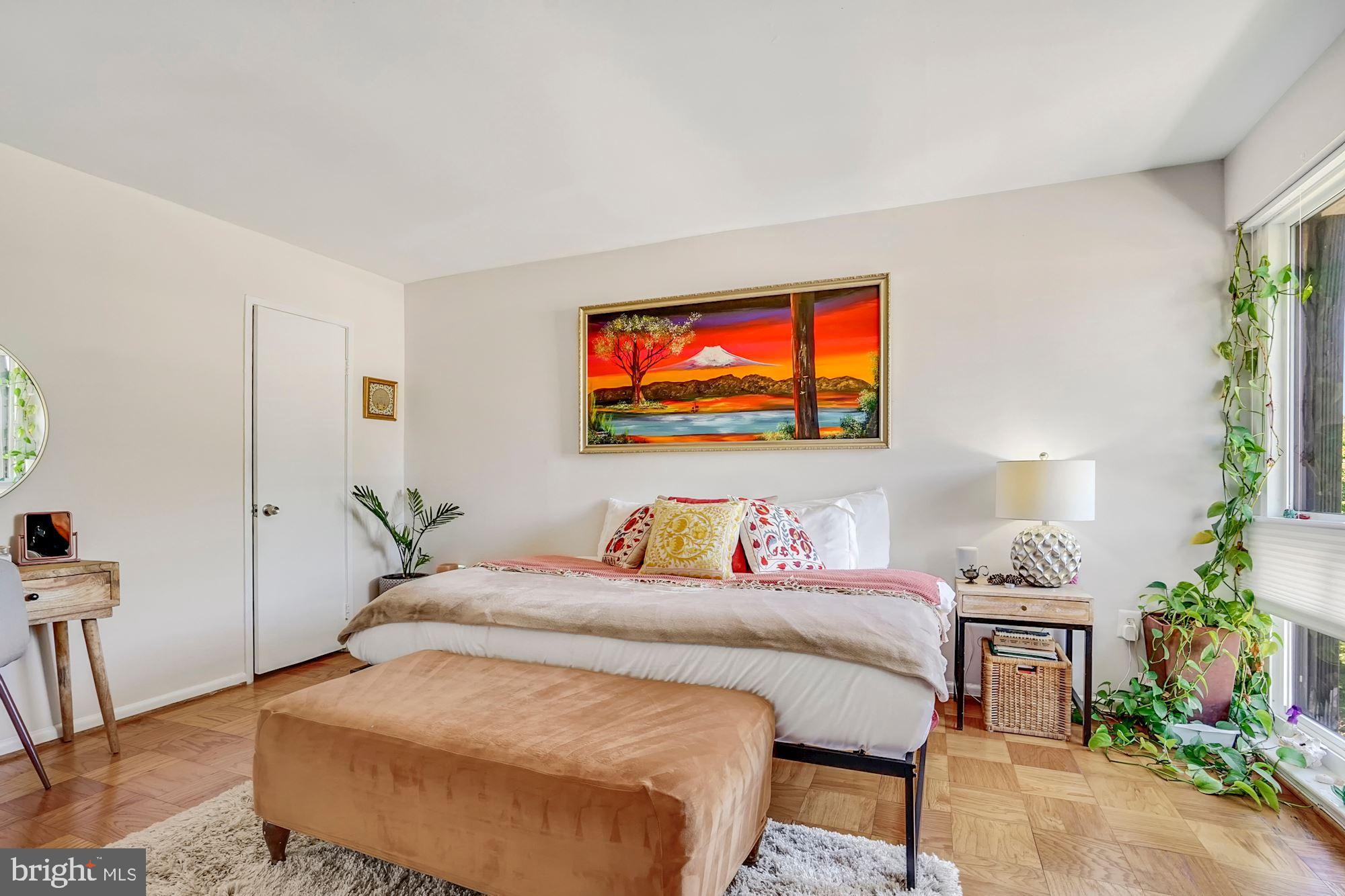 AMERICANA FINMARK - Residential