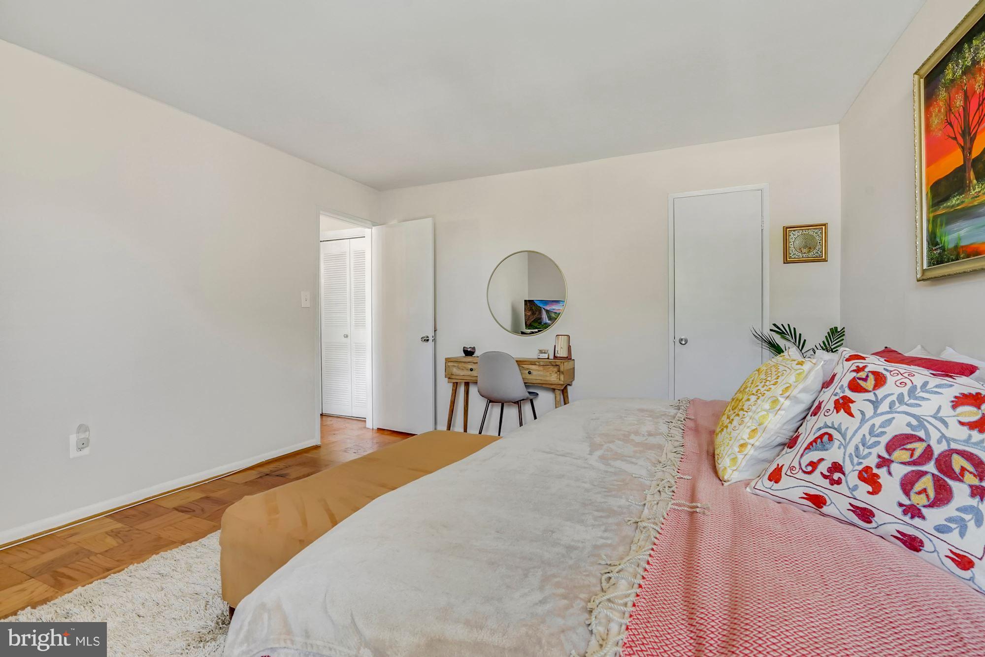 AMERICANA FINMARK - Residential