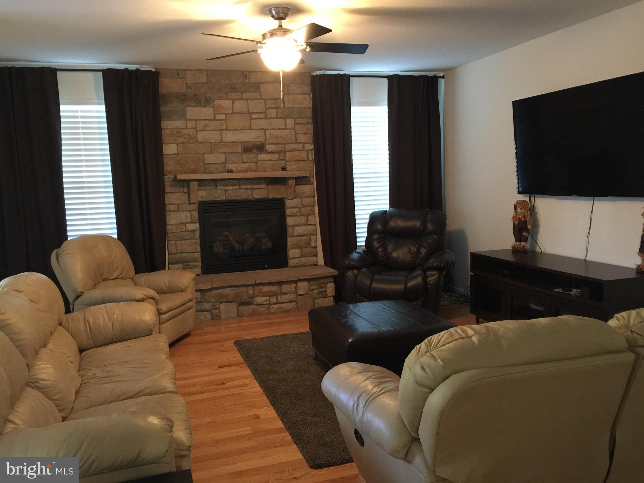 VILLAGE OF IDLEWILD - Residential Lease