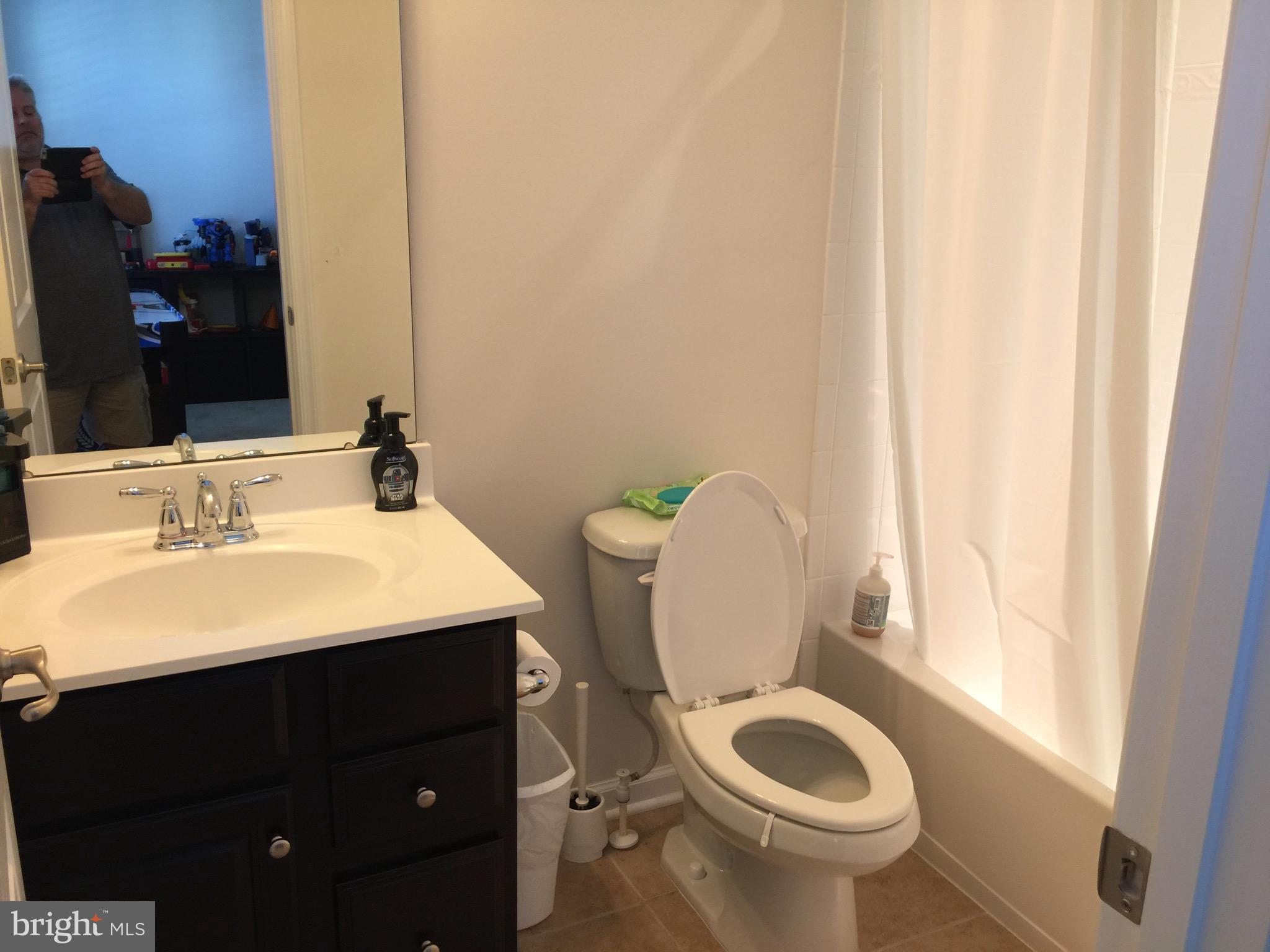 VILLAGE OF IDLEWILD - Residential Lease