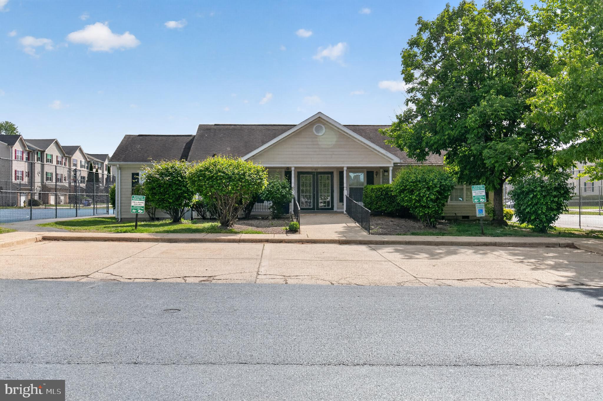 GREENBRIAR - Residential