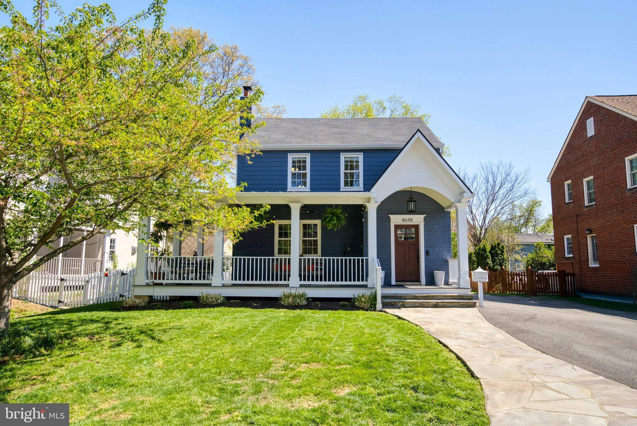 LEE HEIGHTS - Residential
