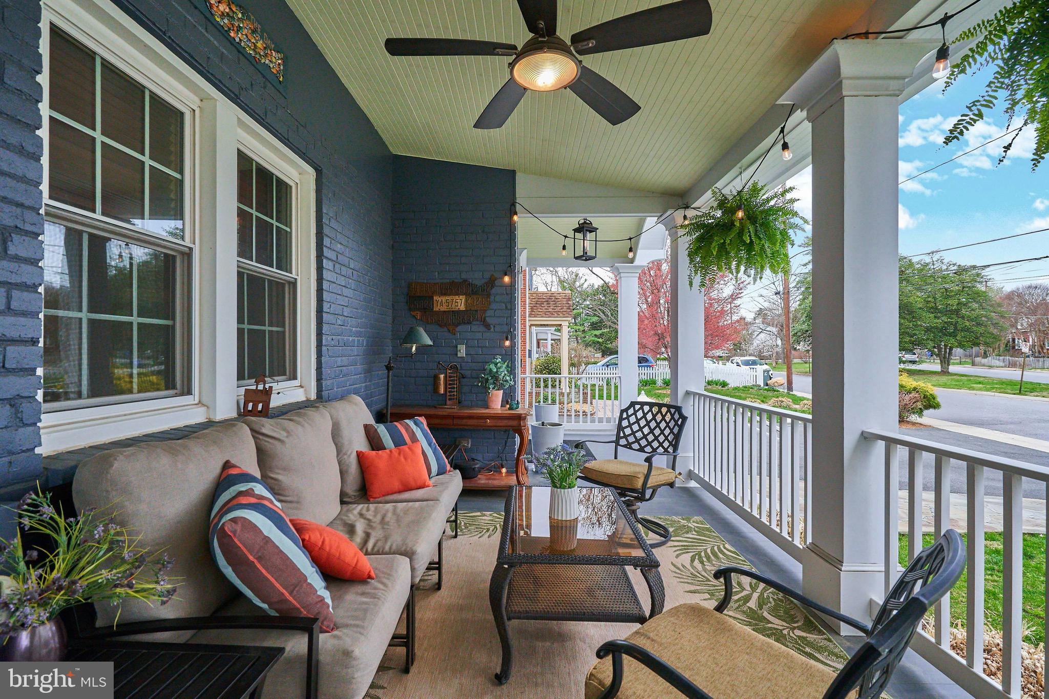 LEE HEIGHTS - Residential