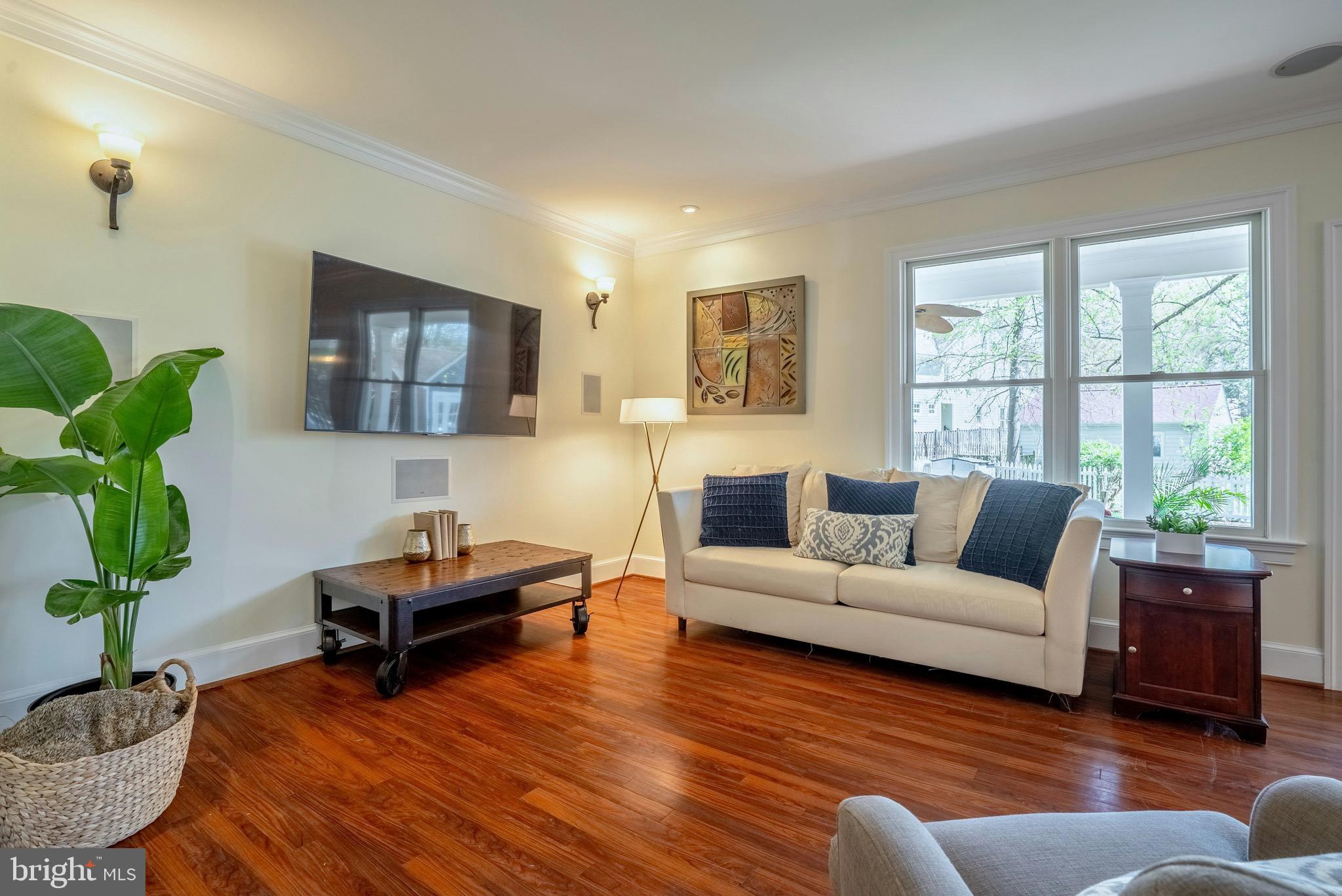LEE HEIGHTS - Residential