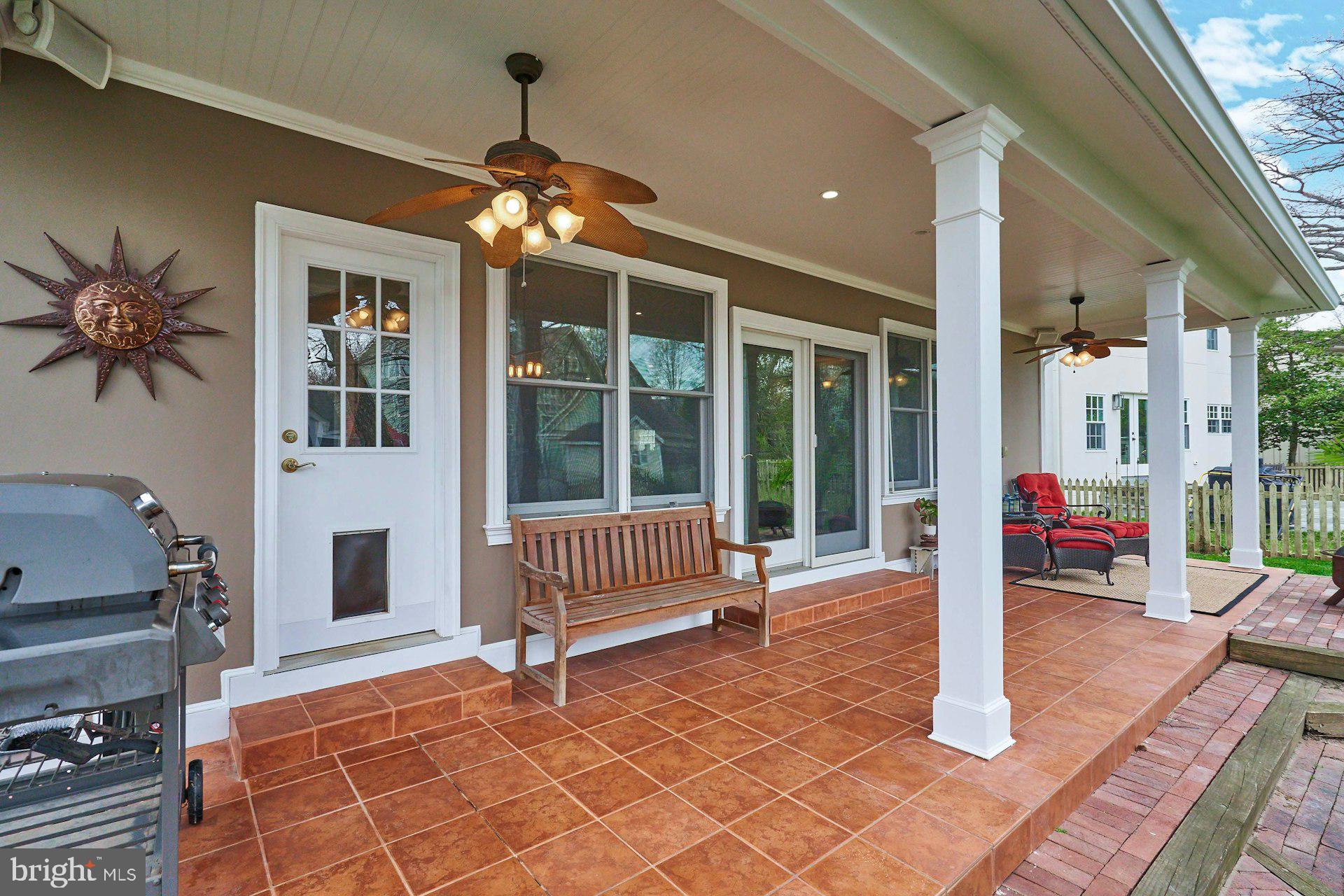 LEE HEIGHTS - Residential