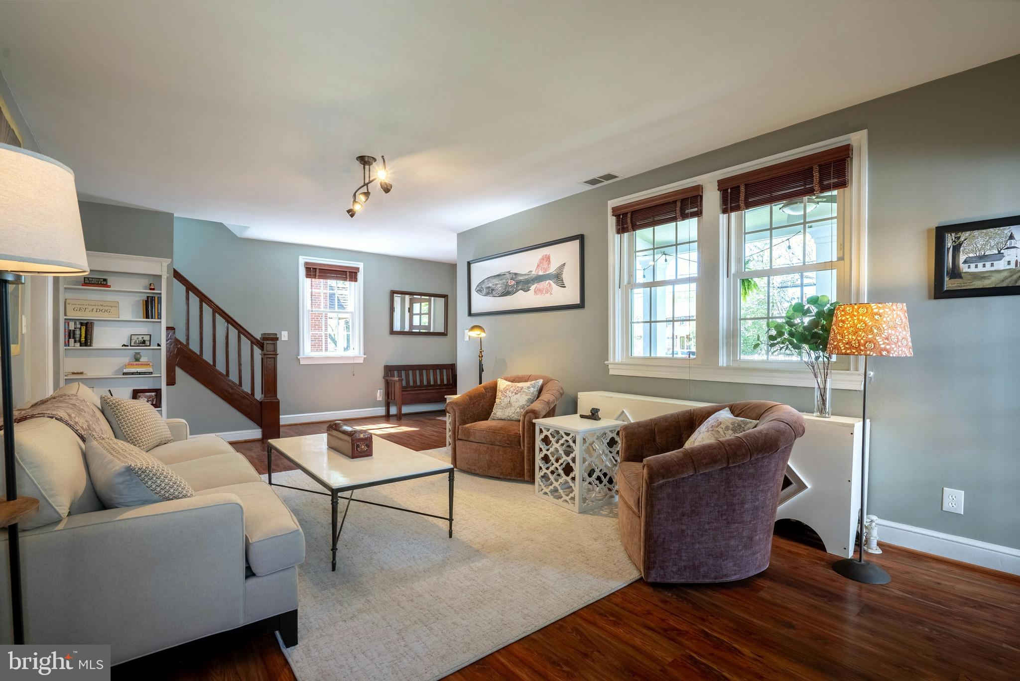 LEE HEIGHTS - Residential