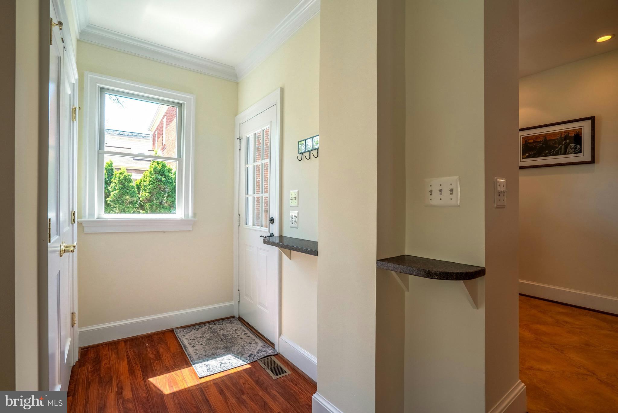 LEE HEIGHTS - Residential