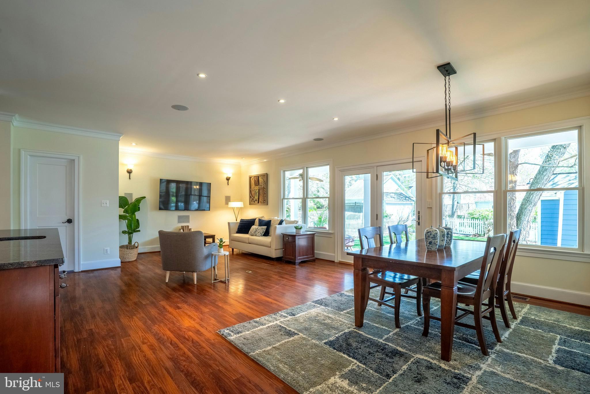 LEE HEIGHTS - Residential