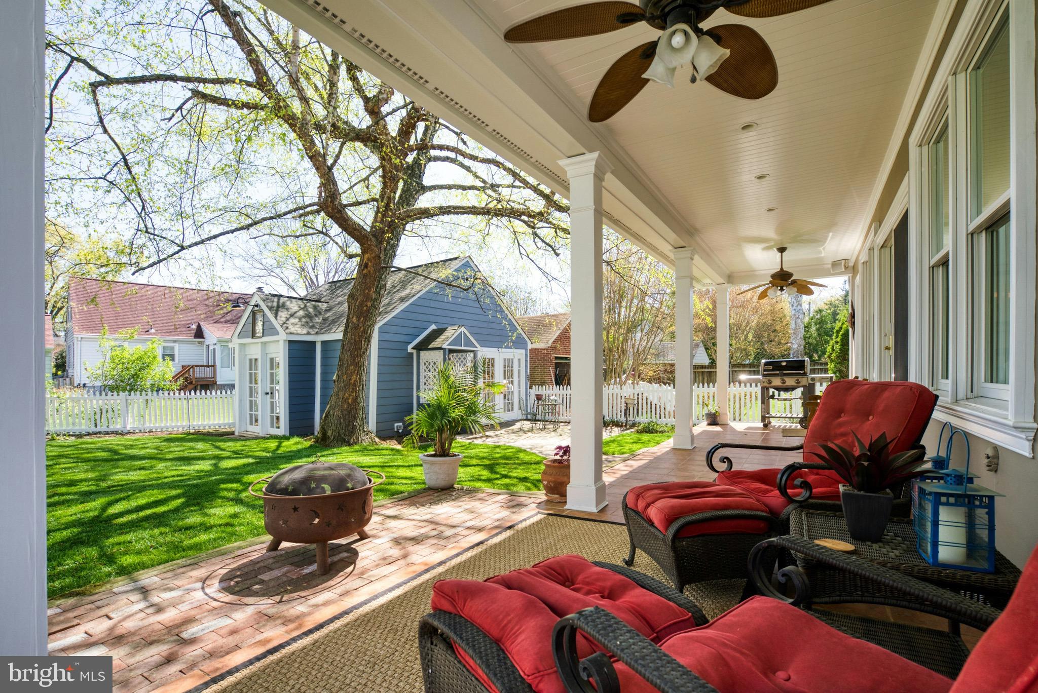 LEE HEIGHTS - Residential