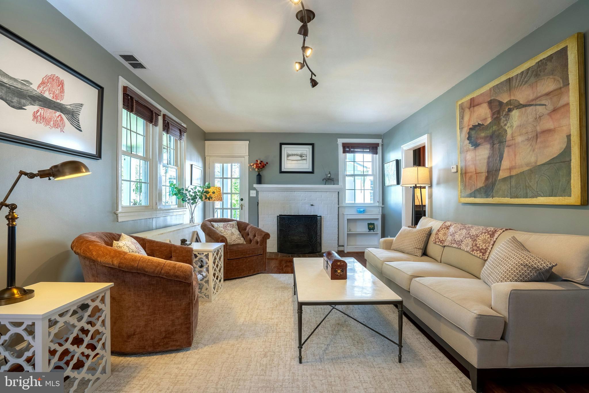 LEE HEIGHTS - Residential