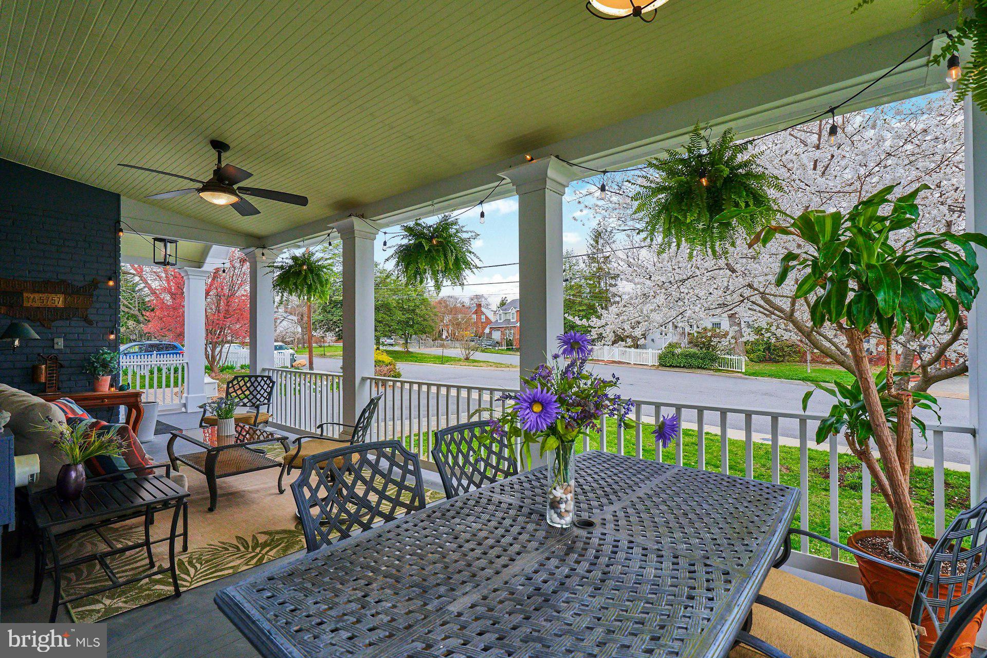 LEE HEIGHTS - Residential