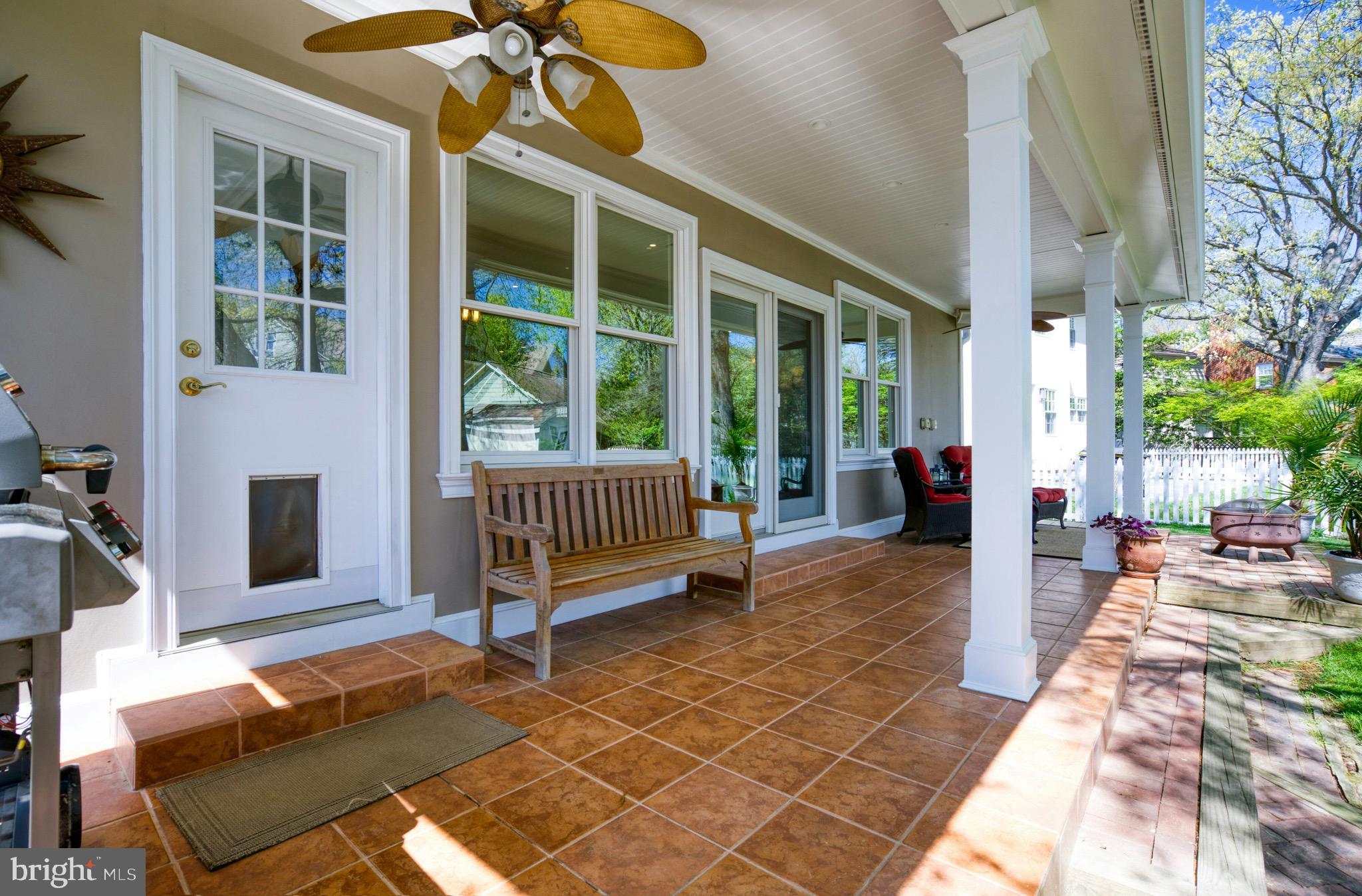 LEE HEIGHTS - Residential