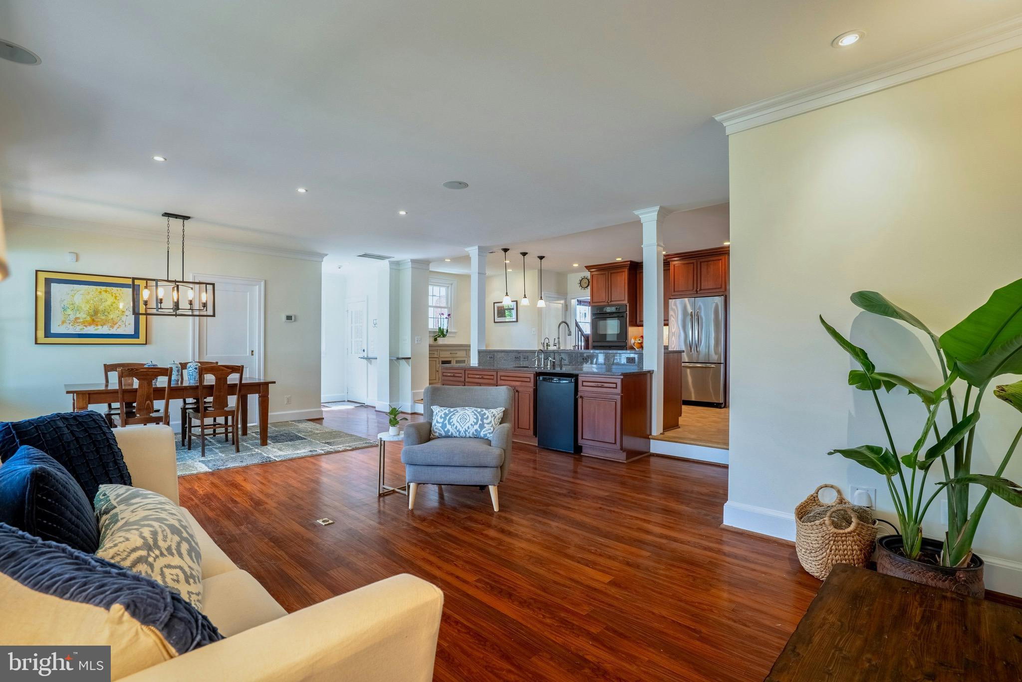 LEE HEIGHTS - Residential