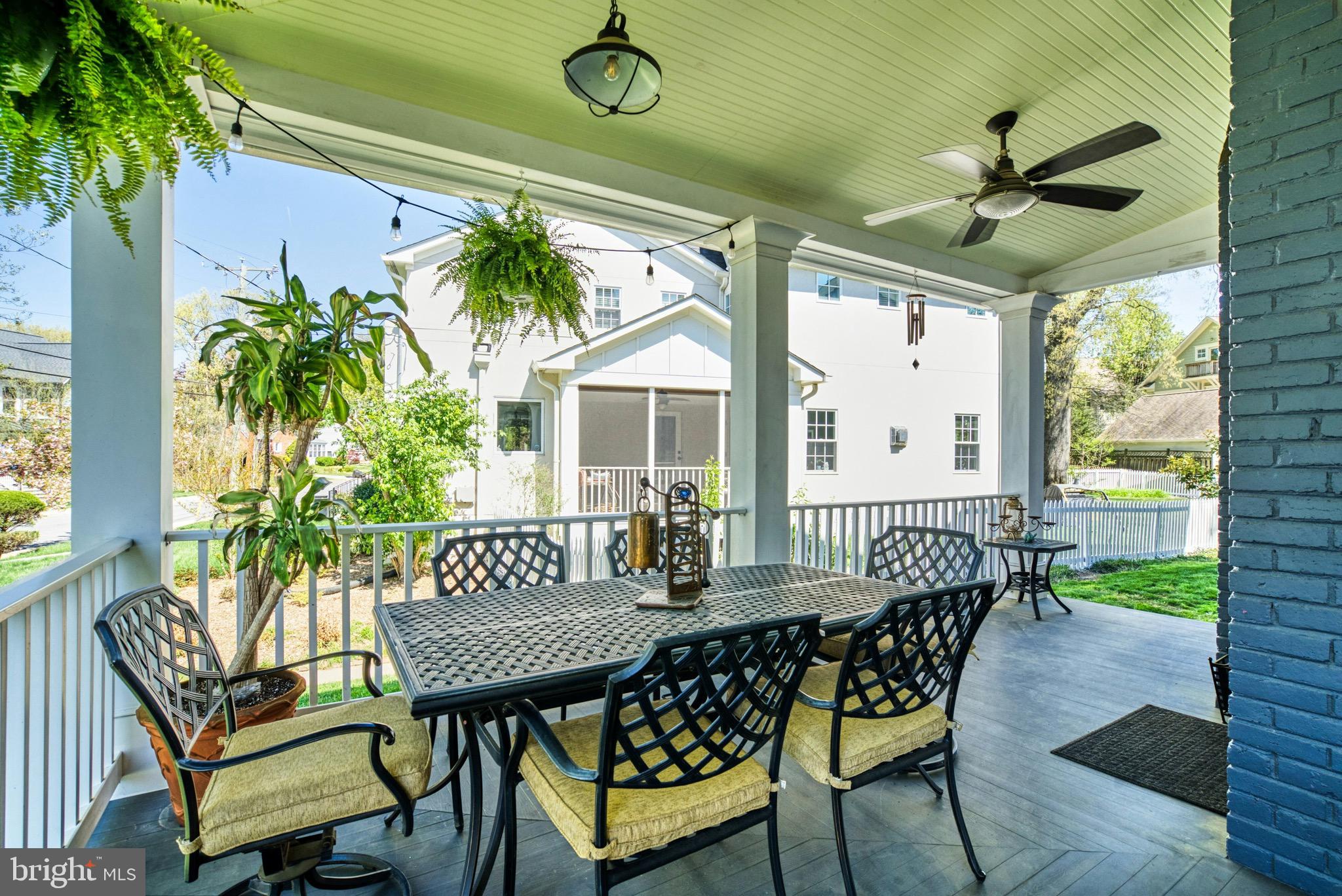 LEE HEIGHTS - Residential
