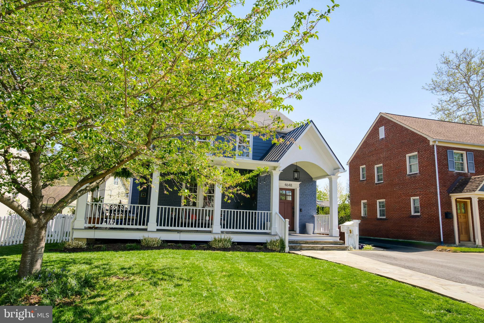 LEE HEIGHTS - Residential