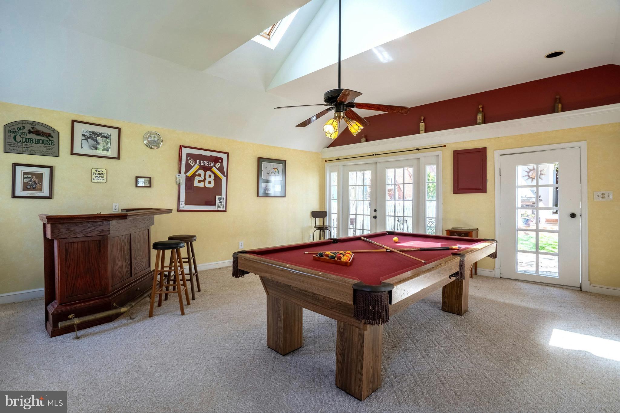 LEE HEIGHTS - Residential