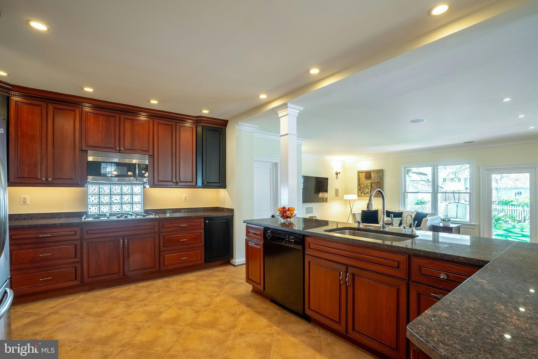 LEE HEIGHTS - Residential