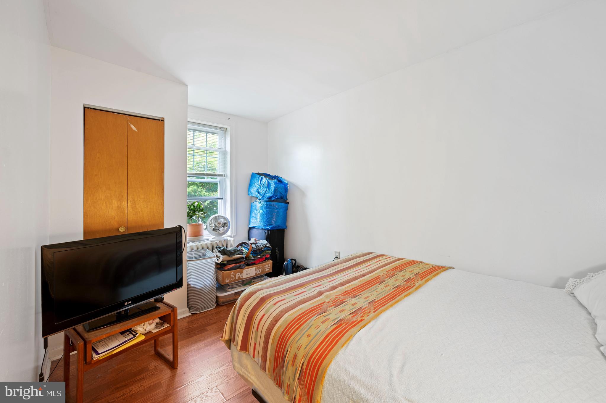 EAST FALLS - Residential