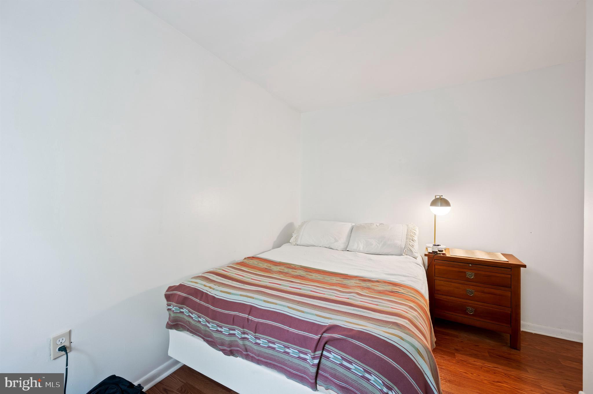 EAST FALLS - Residential