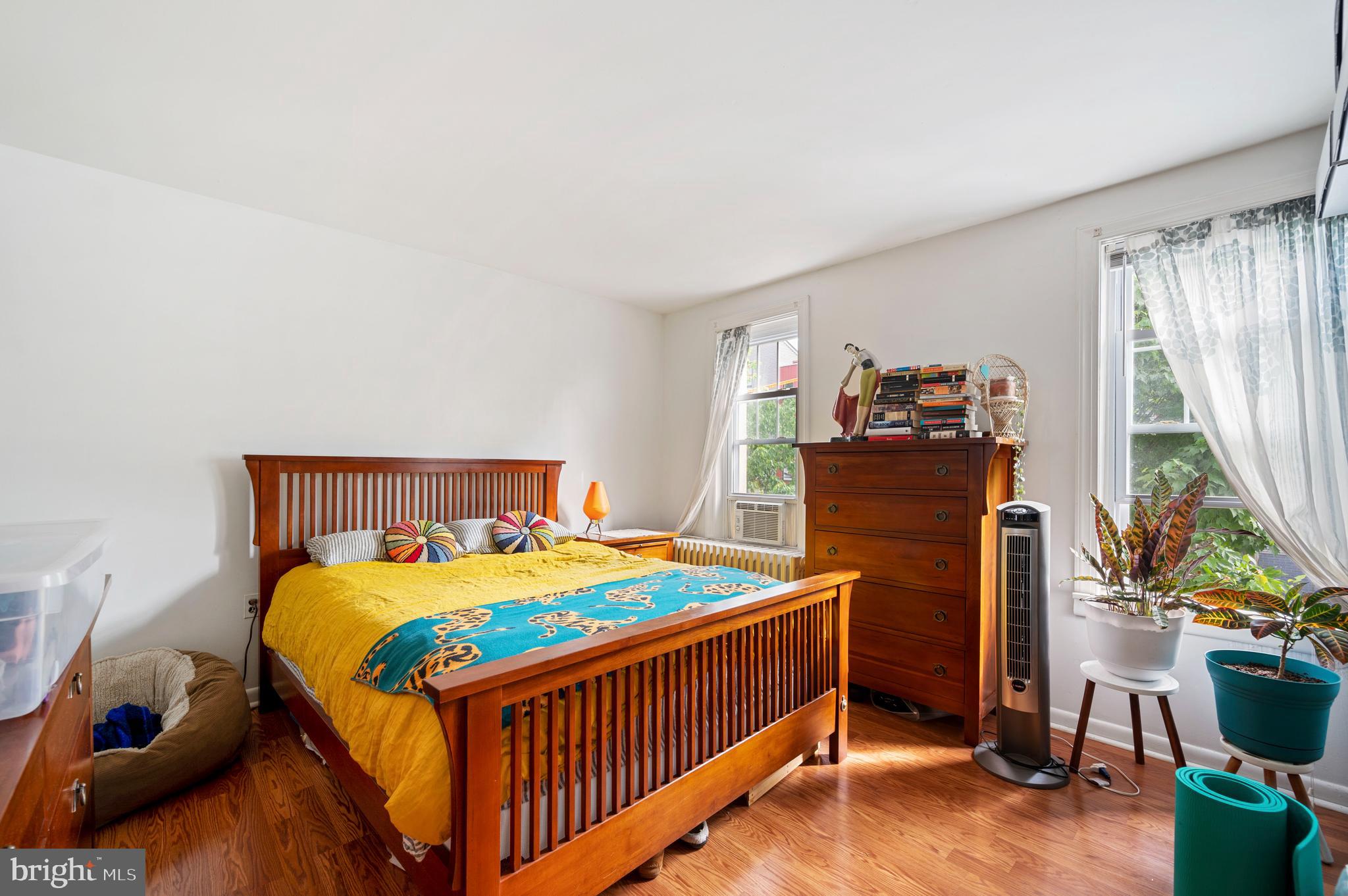 EAST FALLS - Residential