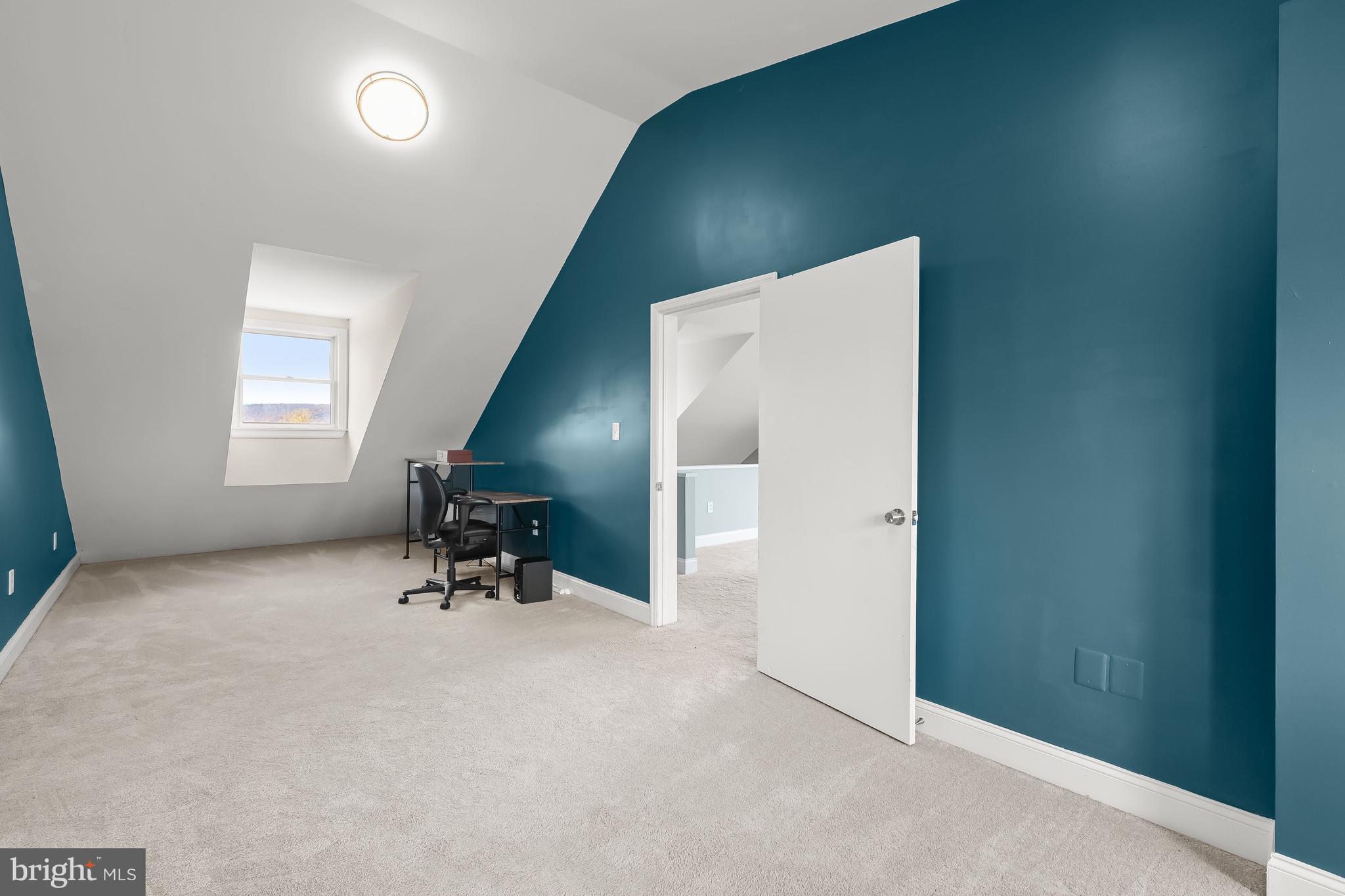 MIDDLETOWN - Residential