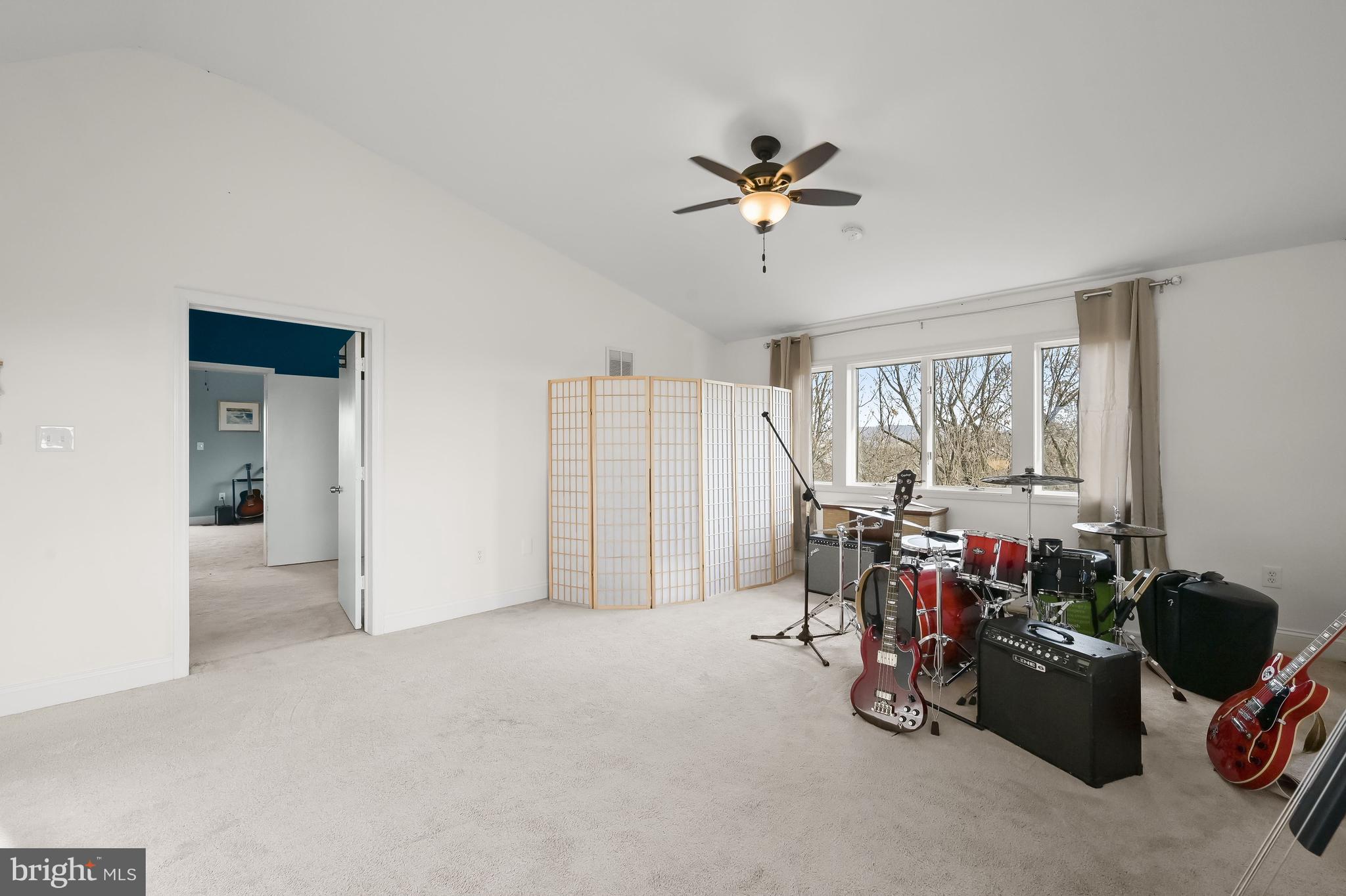 MIDDLETOWN - Residential