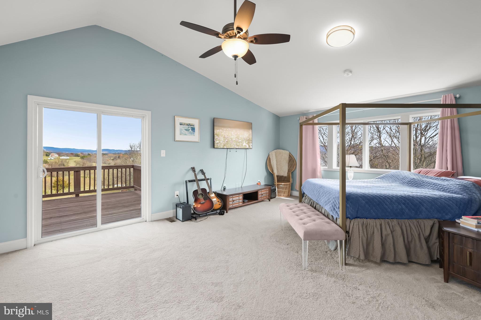 MIDDLETOWN - Residential