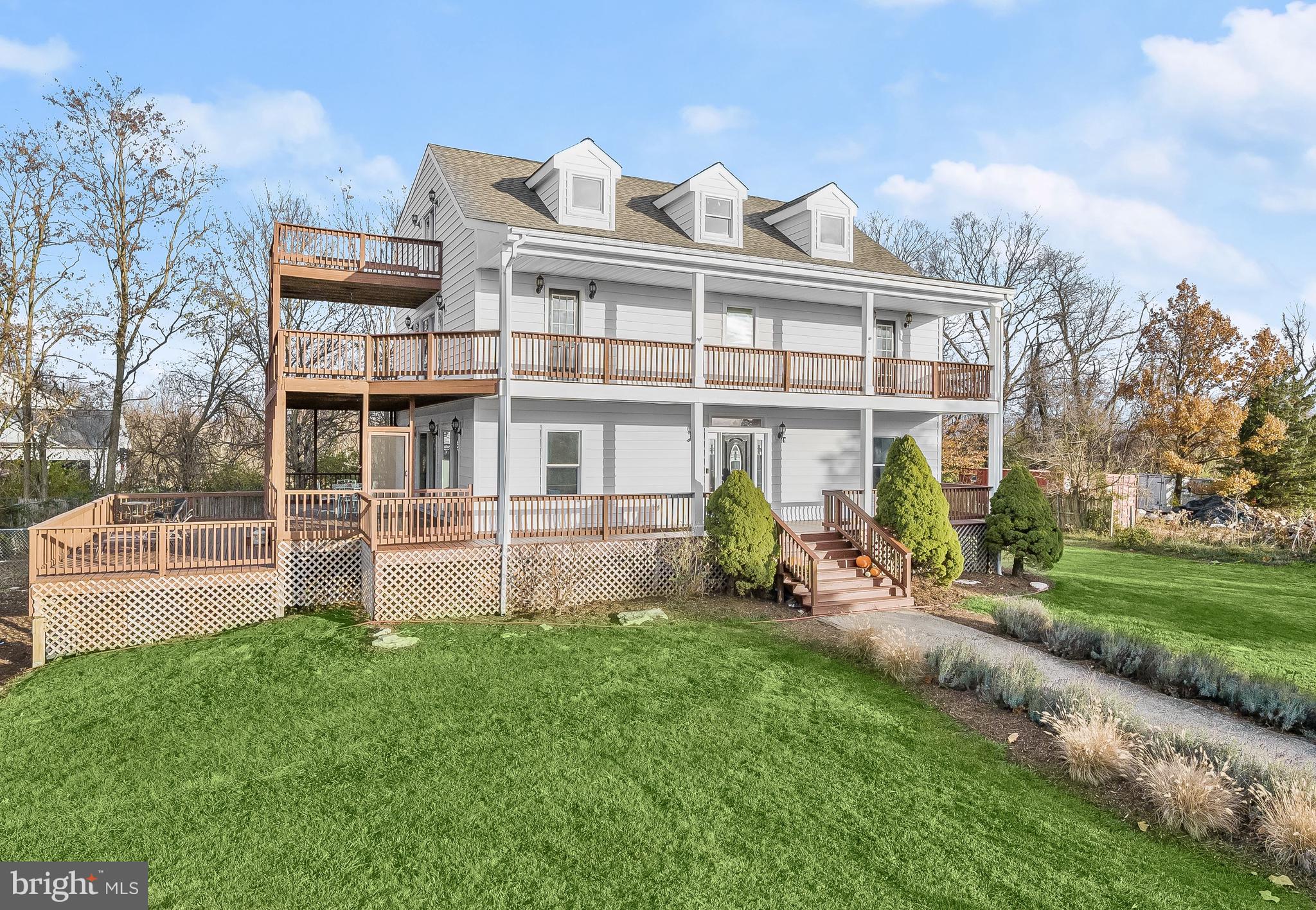 MIDDLETOWN - Residential