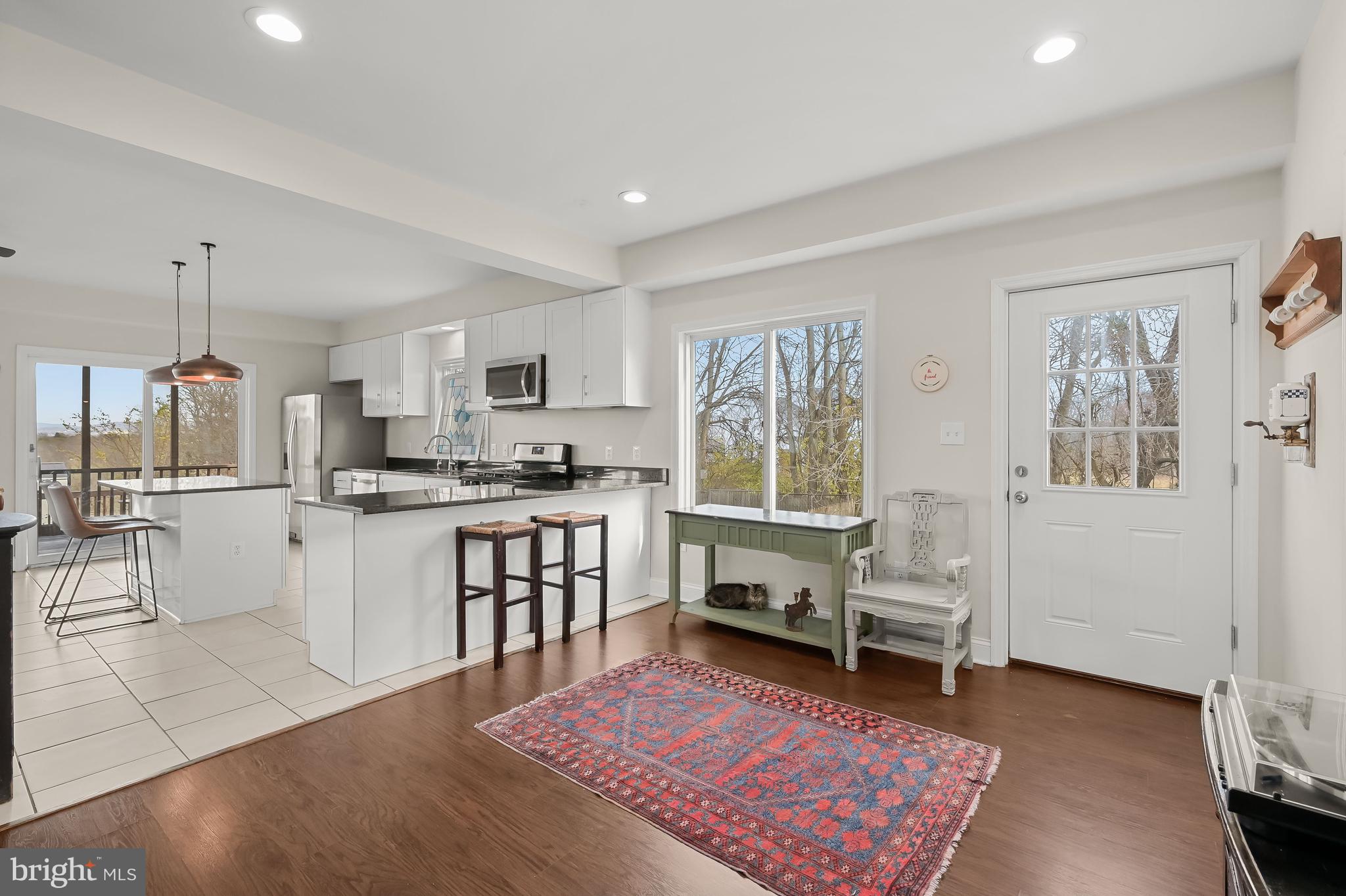 MIDDLETOWN - Residential