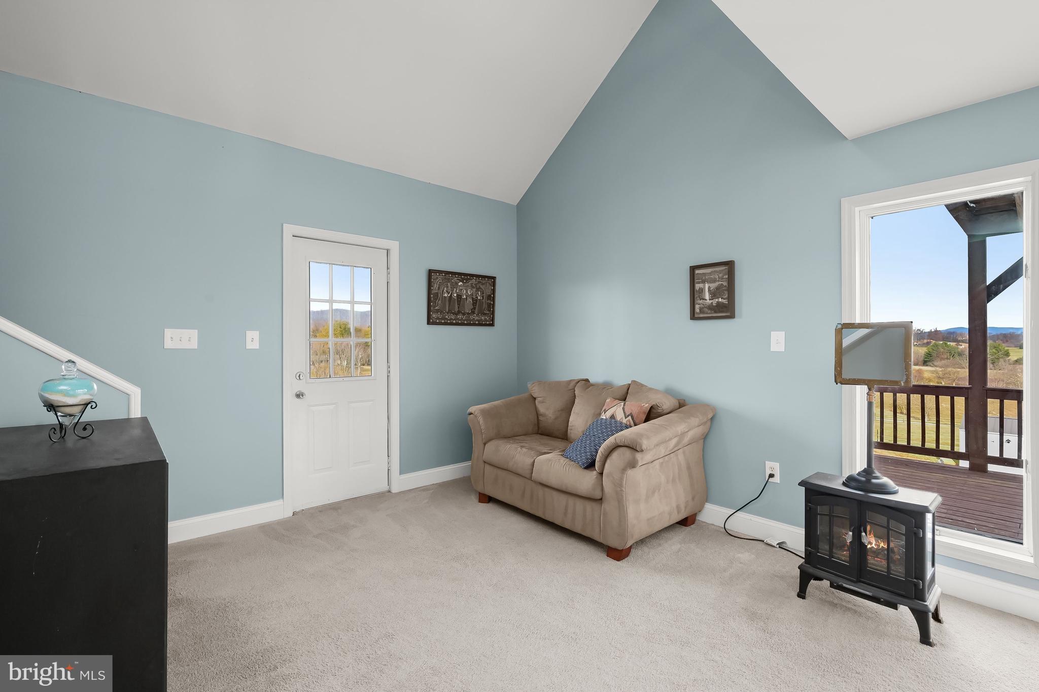 MIDDLETOWN - Residential