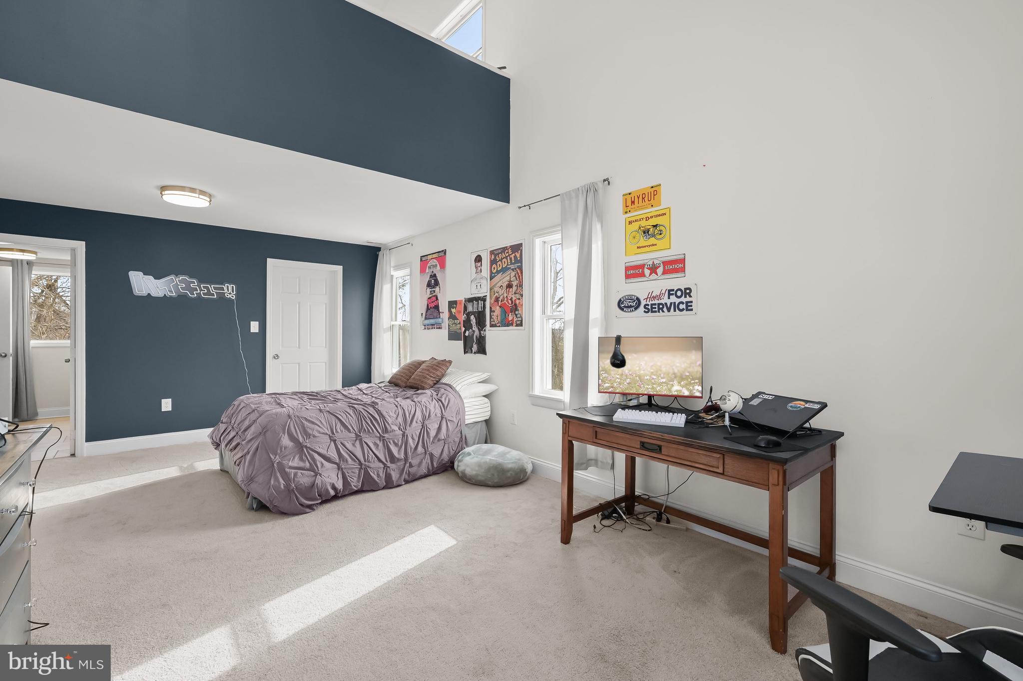 MIDDLETOWN - Residential