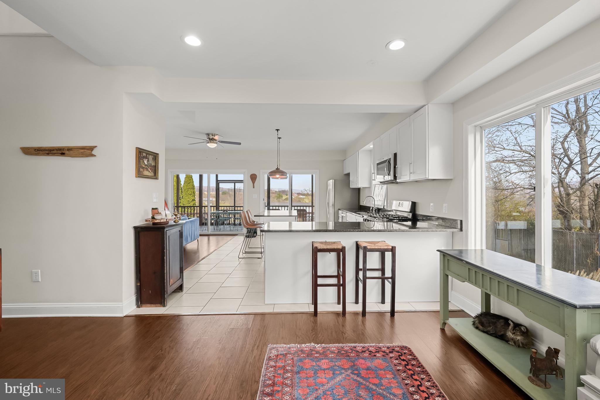 MIDDLETOWN - Residential