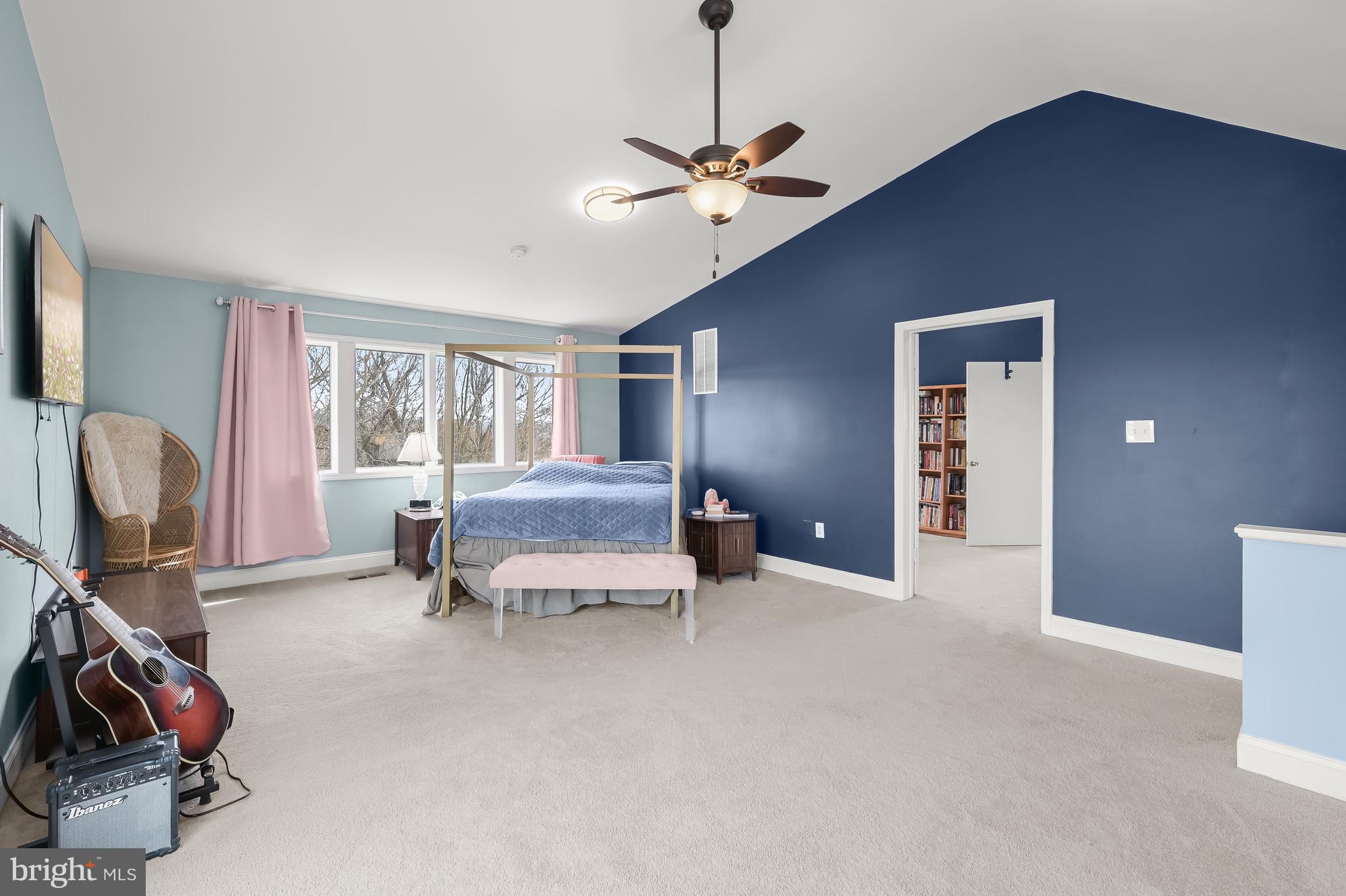 MIDDLETOWN - Residential