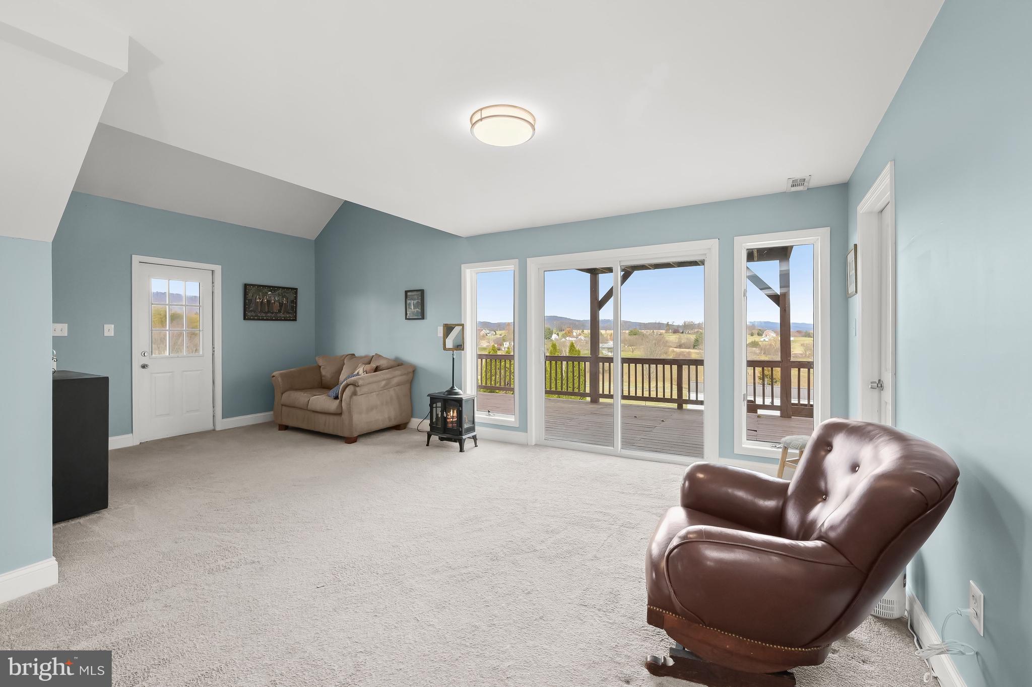 MIDDLETOWN - Residential