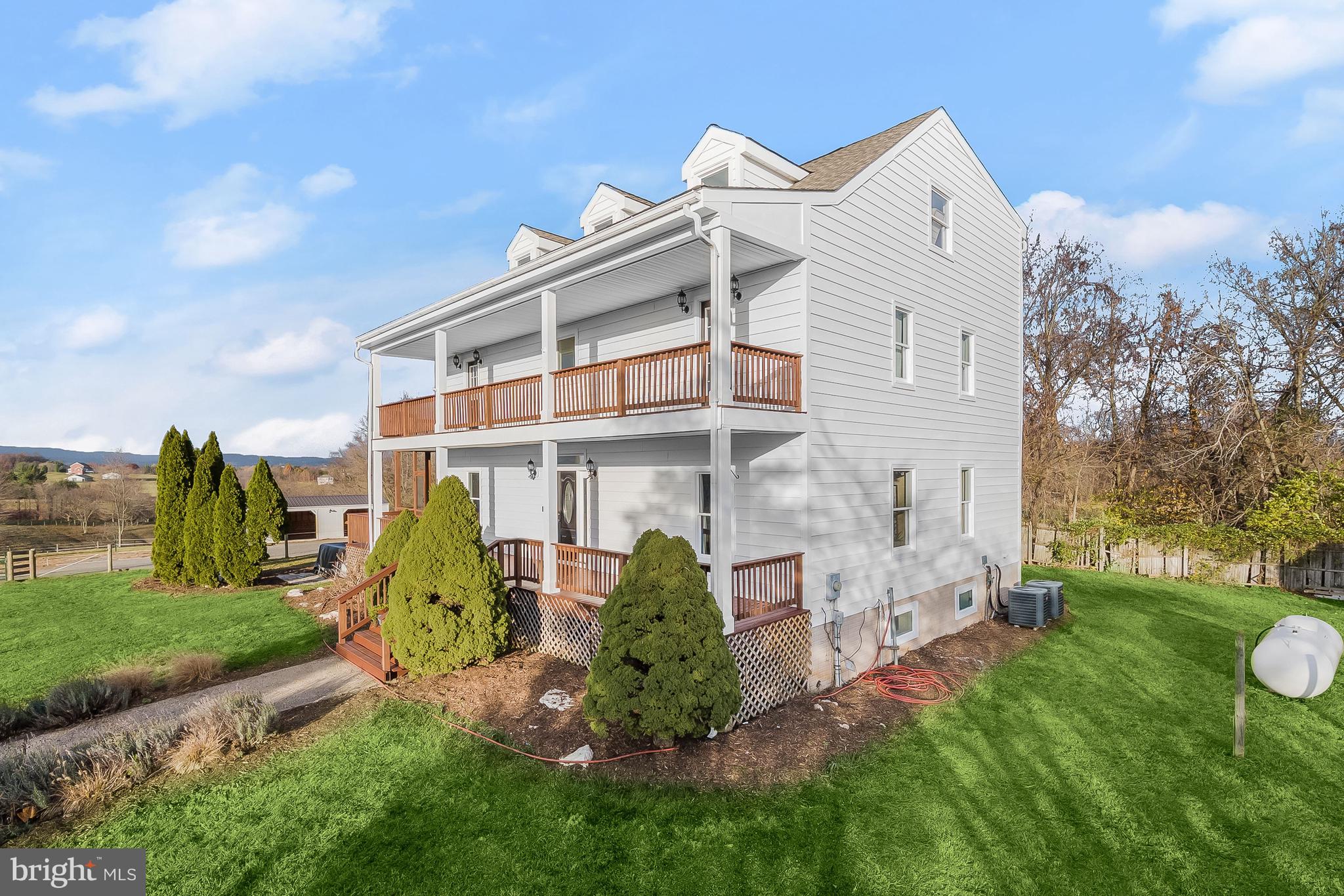 MIDDLETOWN - Residential