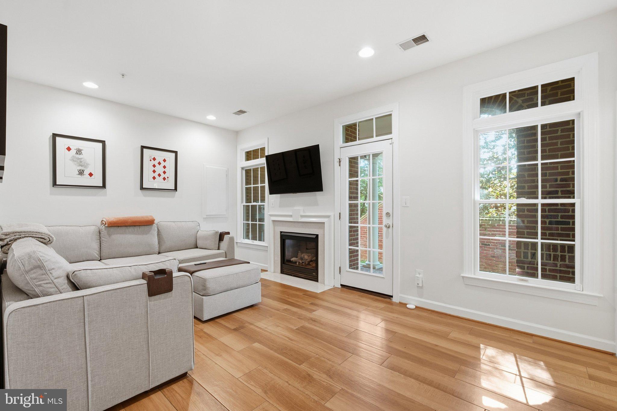 7717 SPOLETO LANE