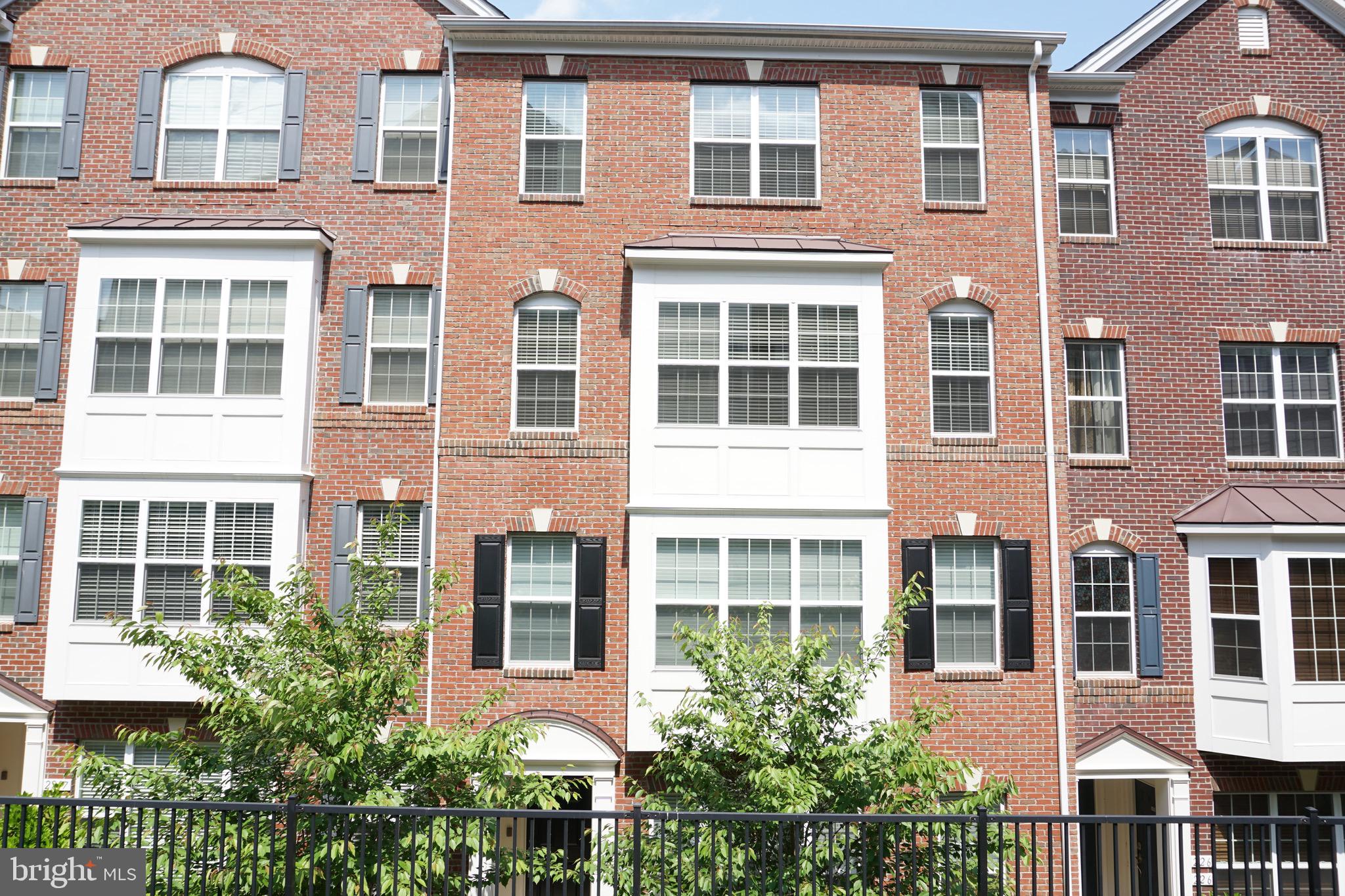 POTOMAC CLUB - Residential Lease