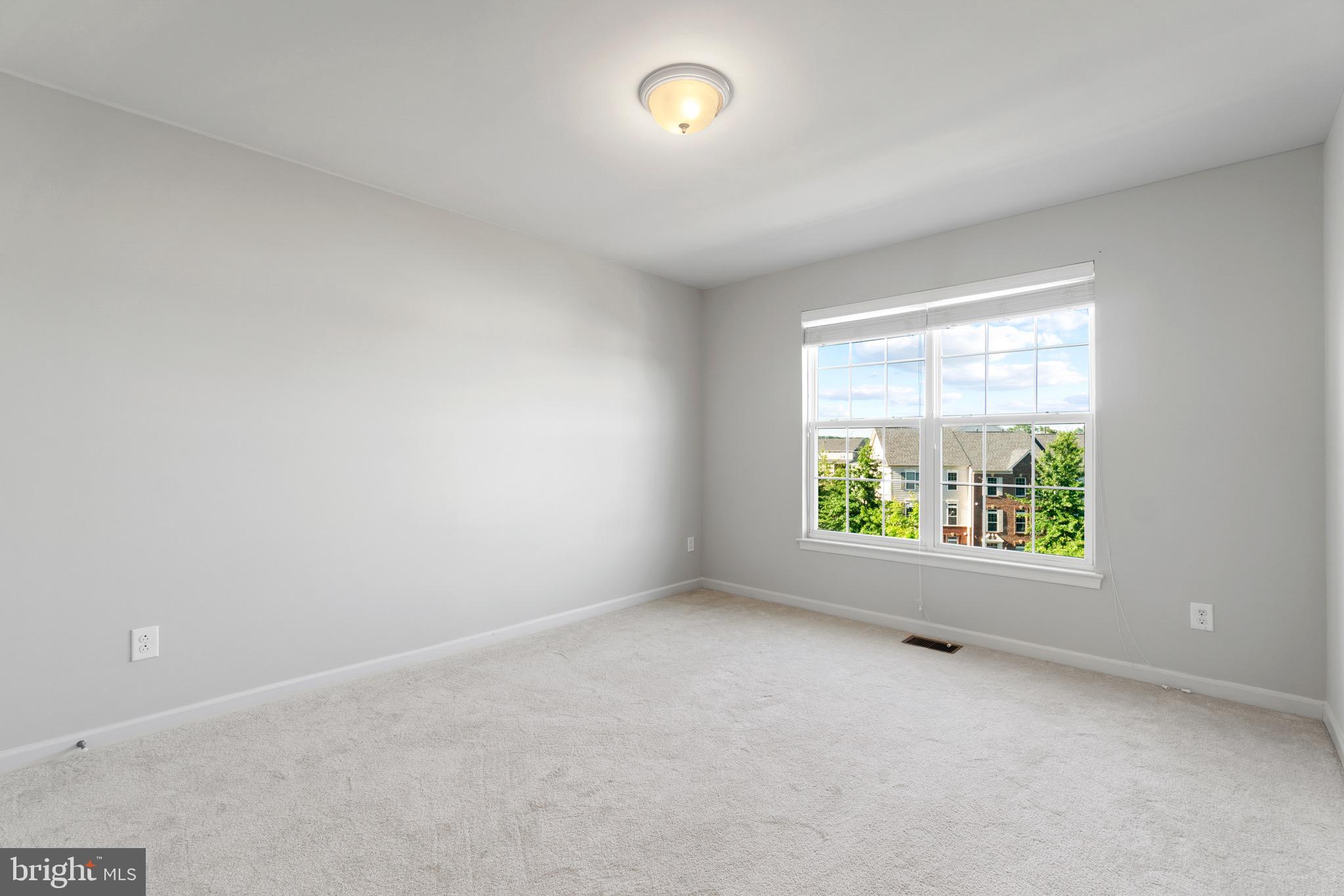 POTOMAC CLUB - Residential Lease