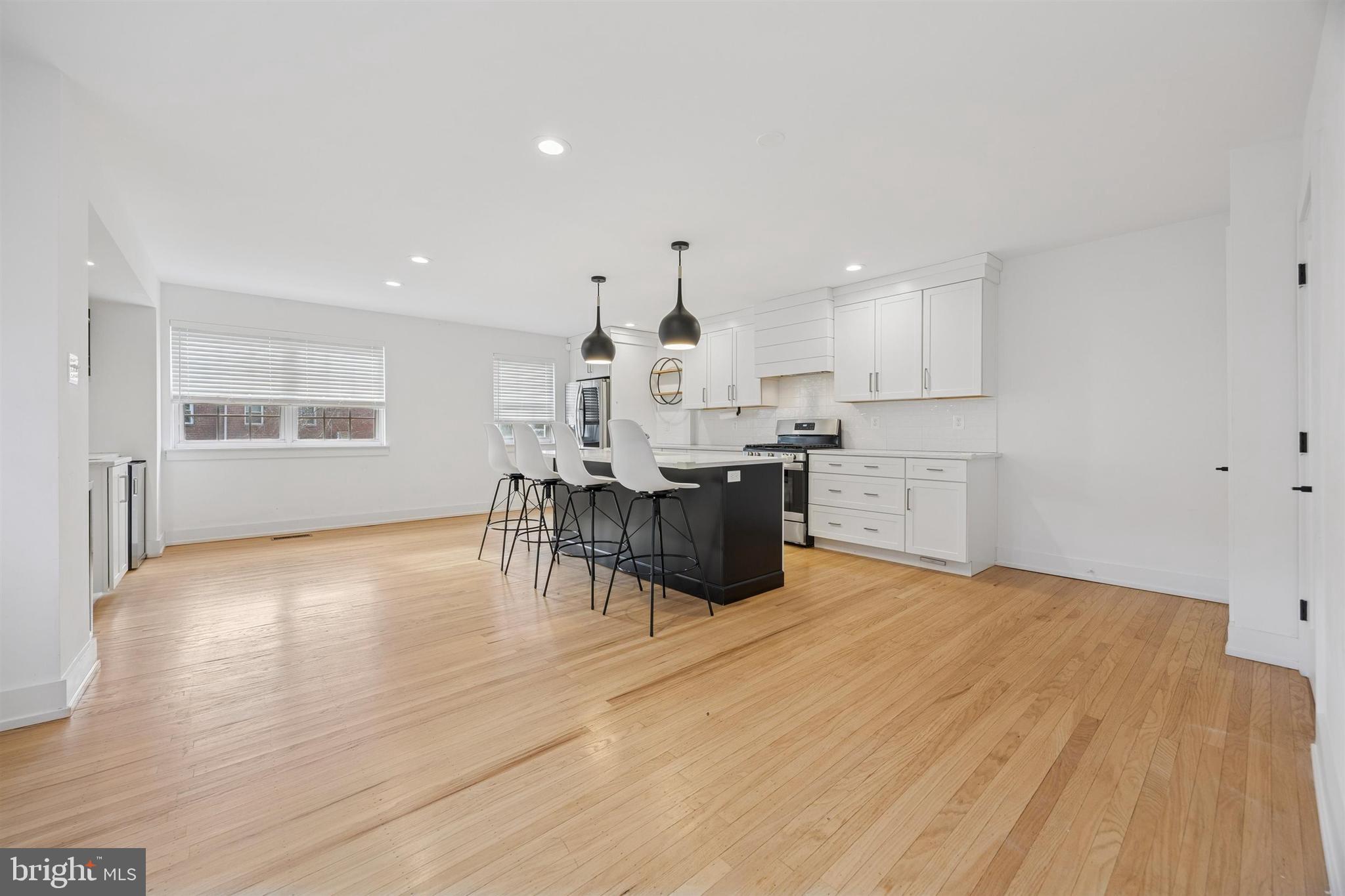 ROXBOROUGH - Residential