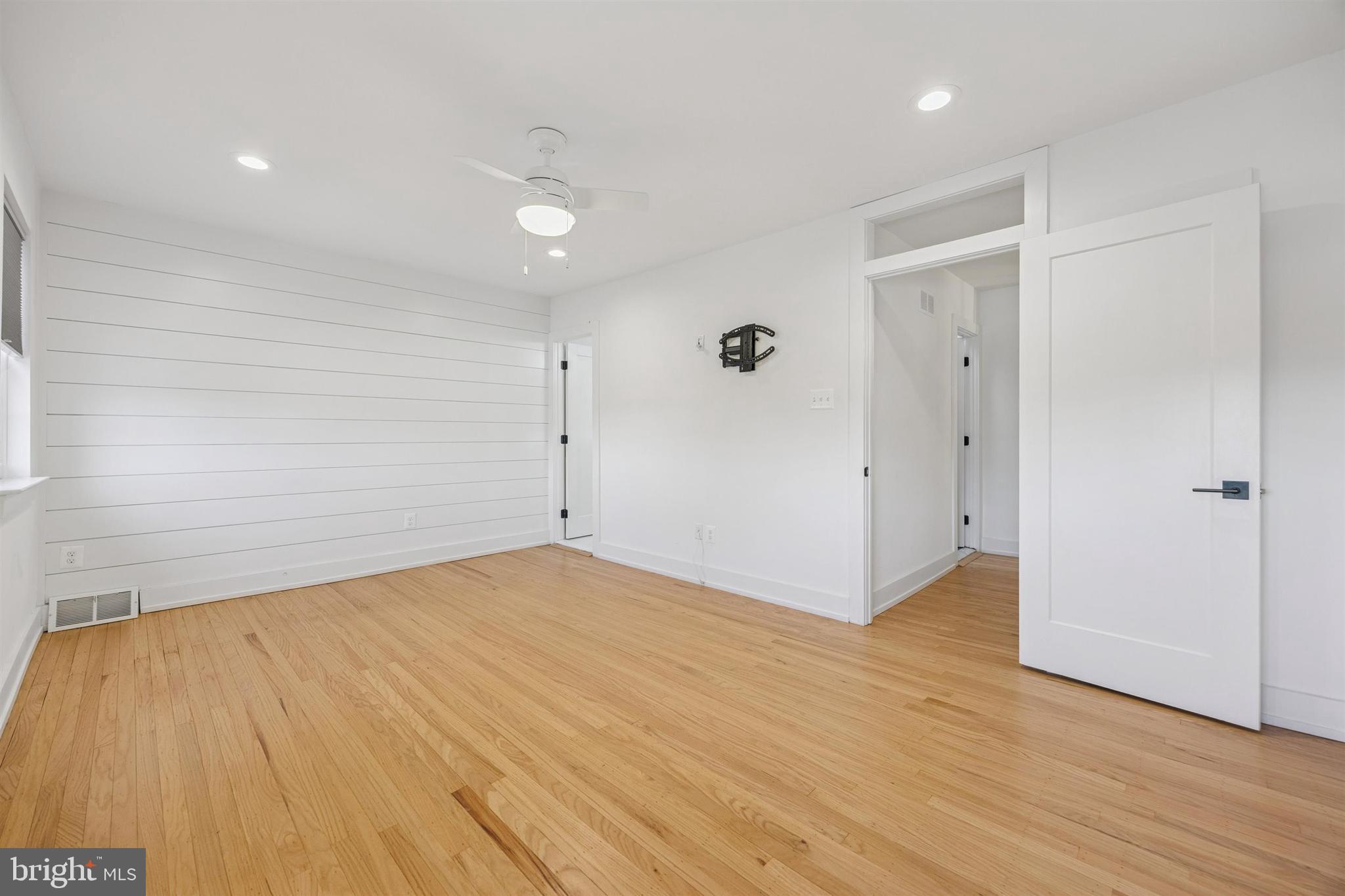 ROXBOROUGH - Residential